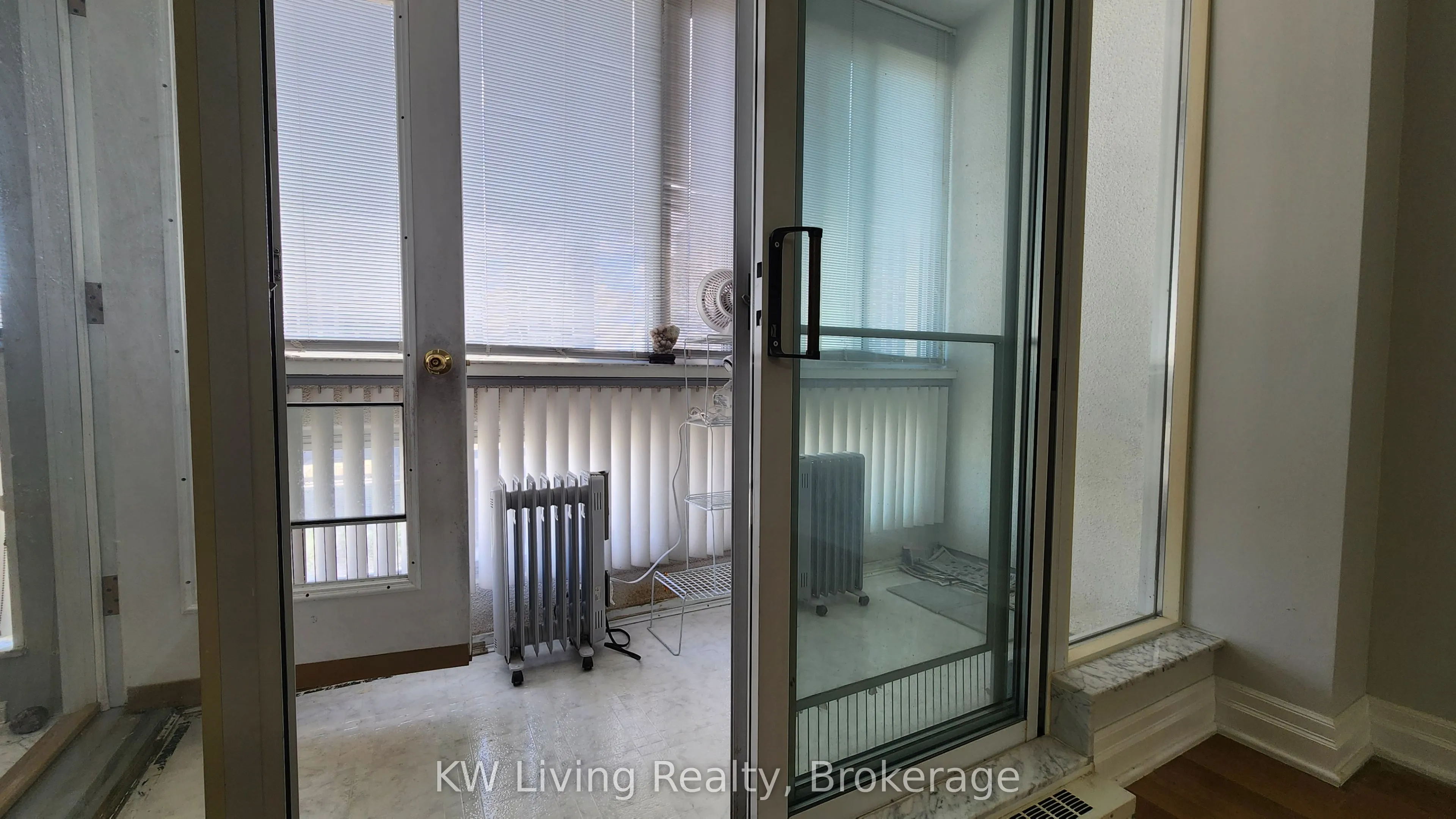 7 Broadway Avenue #PH-F