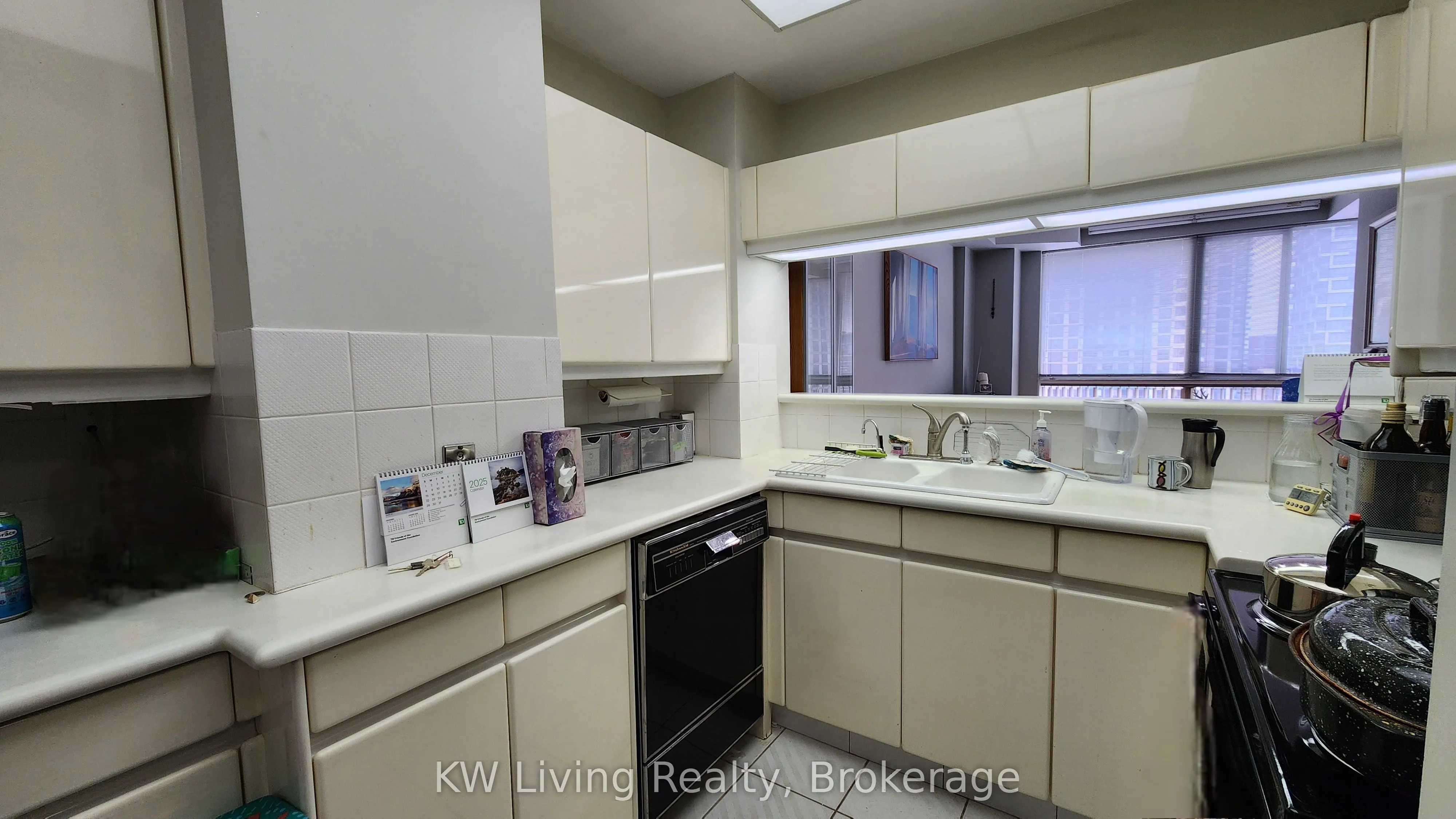 7 Broadway Avenue #PH-F
