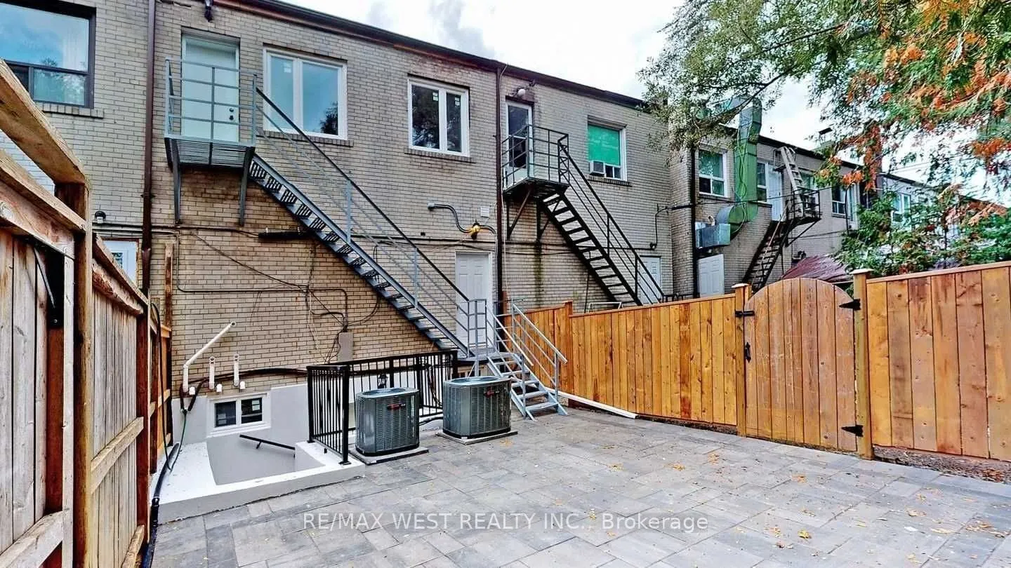 656 Sheppard Avenue W