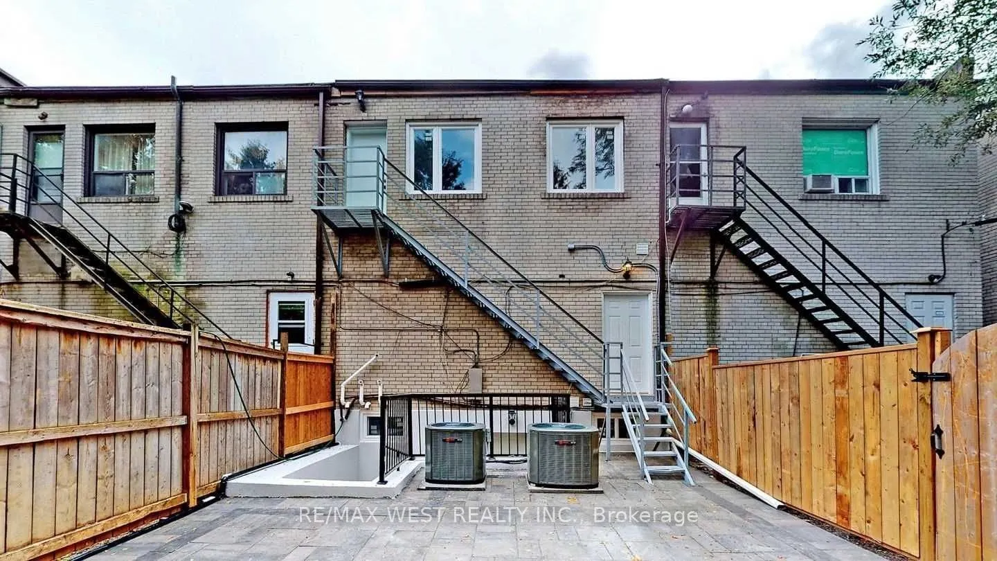 656 Sheppard Avenue W