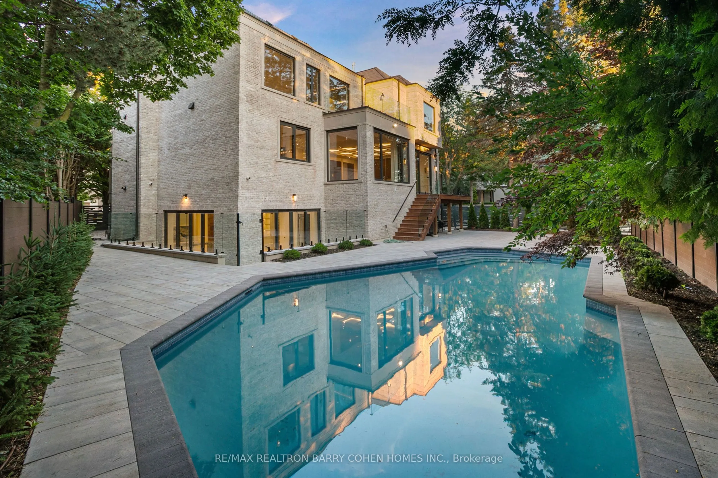 27 Penwood Crescent
