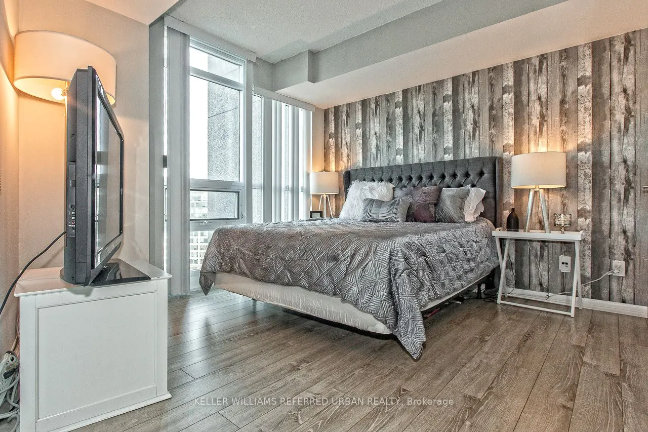 215 Fort York Boulevard #1411
