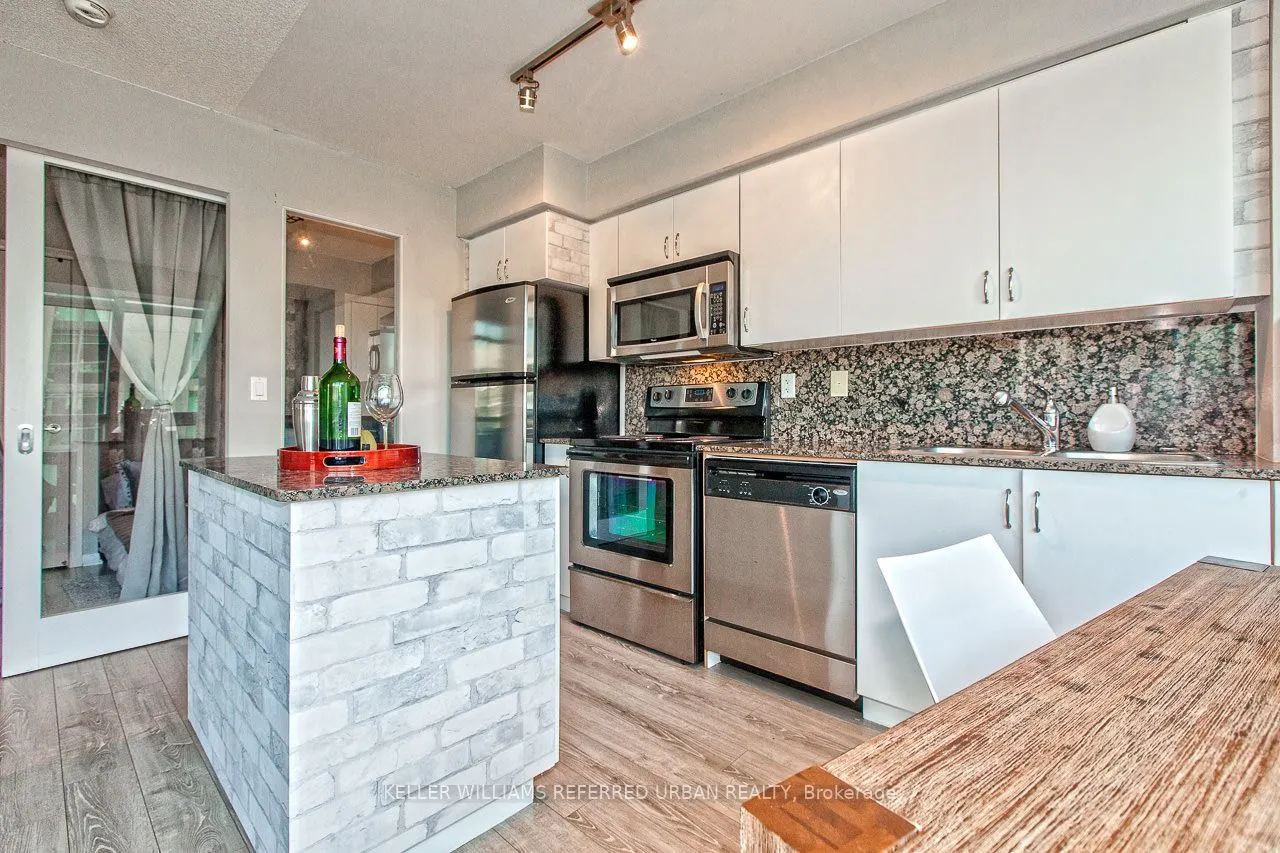 215 Fort York Boulevard #1411