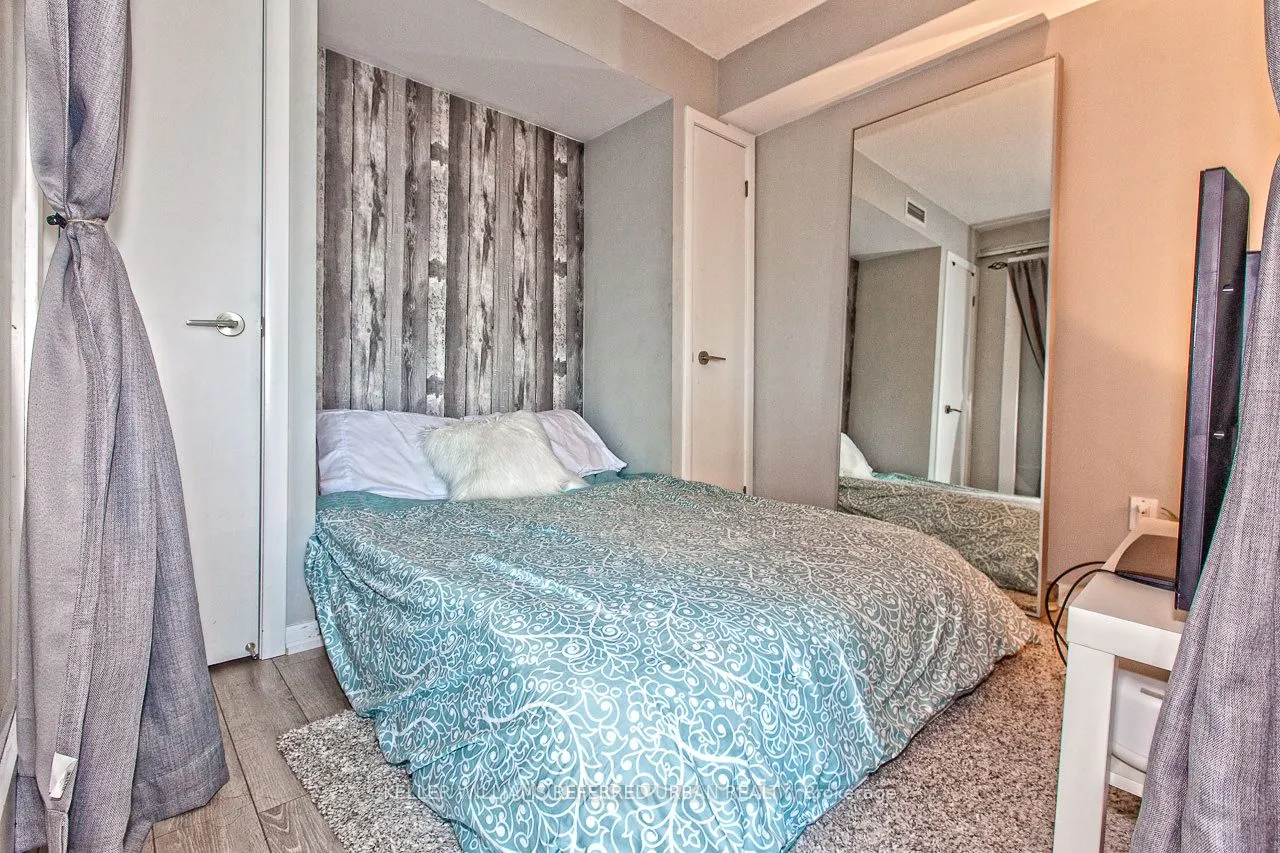 215 Fort York Boulevard #1411