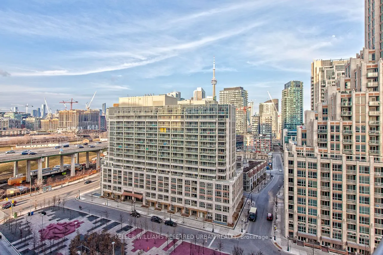 215 Fort York Boulevard #1411