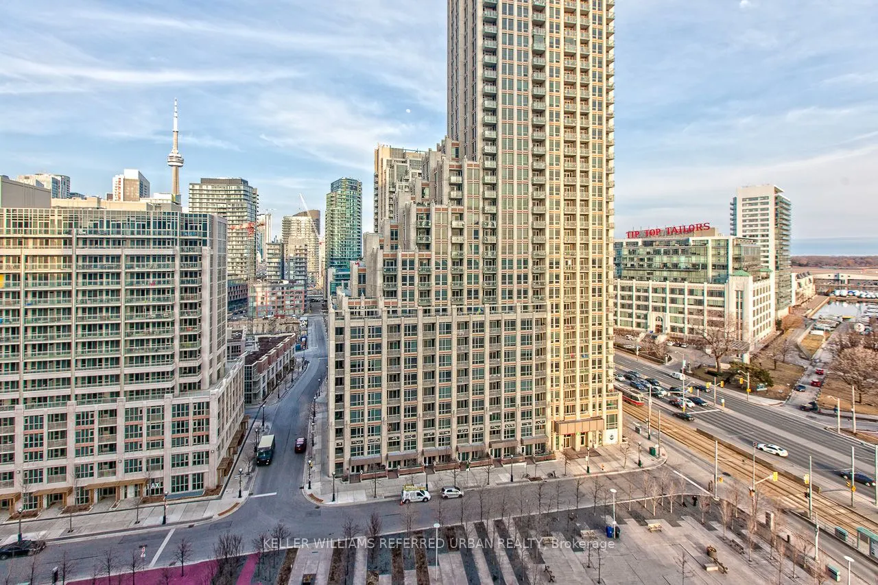 215 Fort York Boulevard #1411