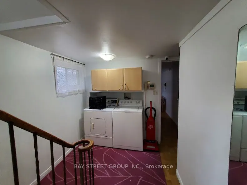 73 Regatta Crescent #Lower