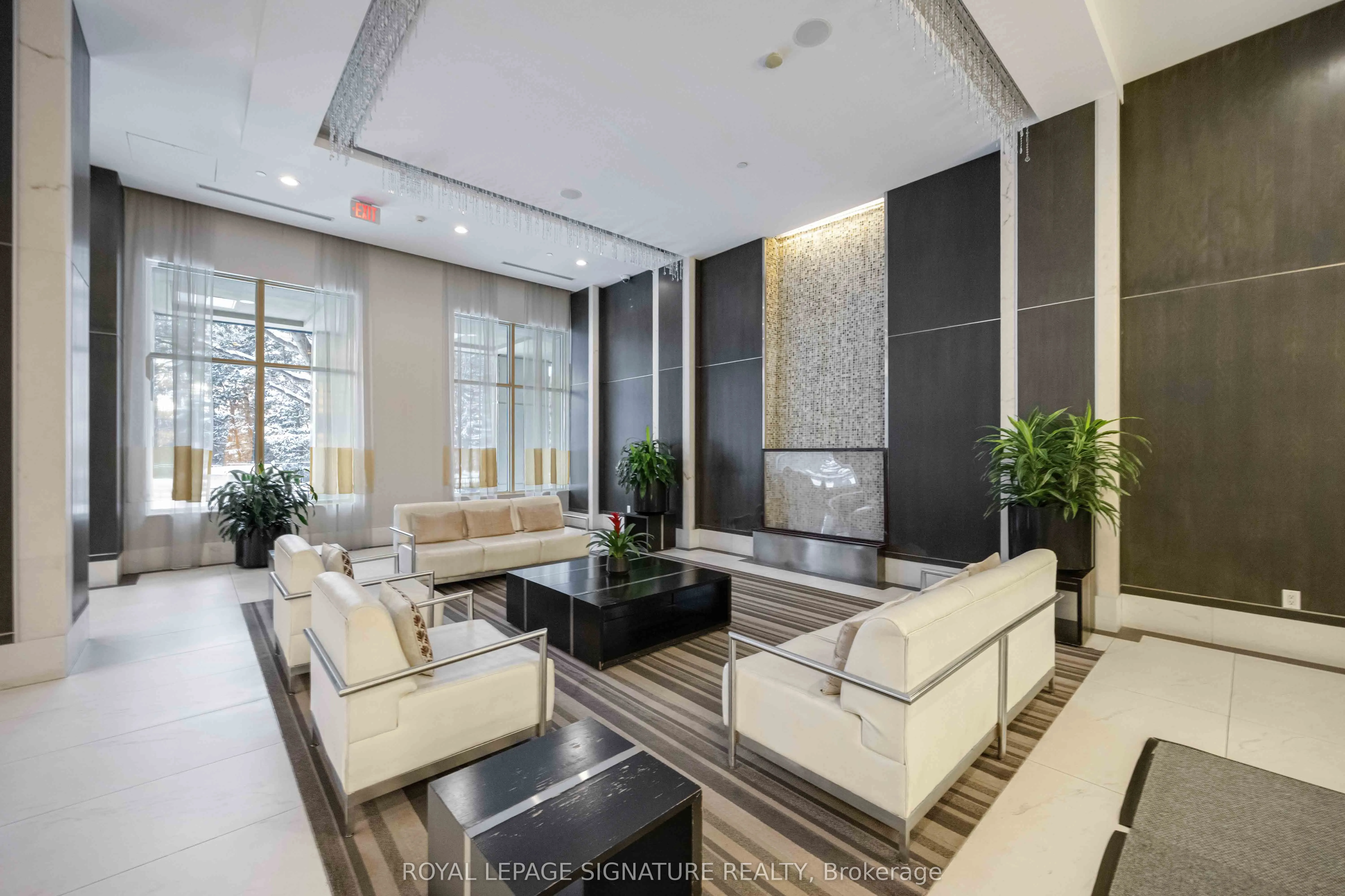 181 Wynford Drive #403