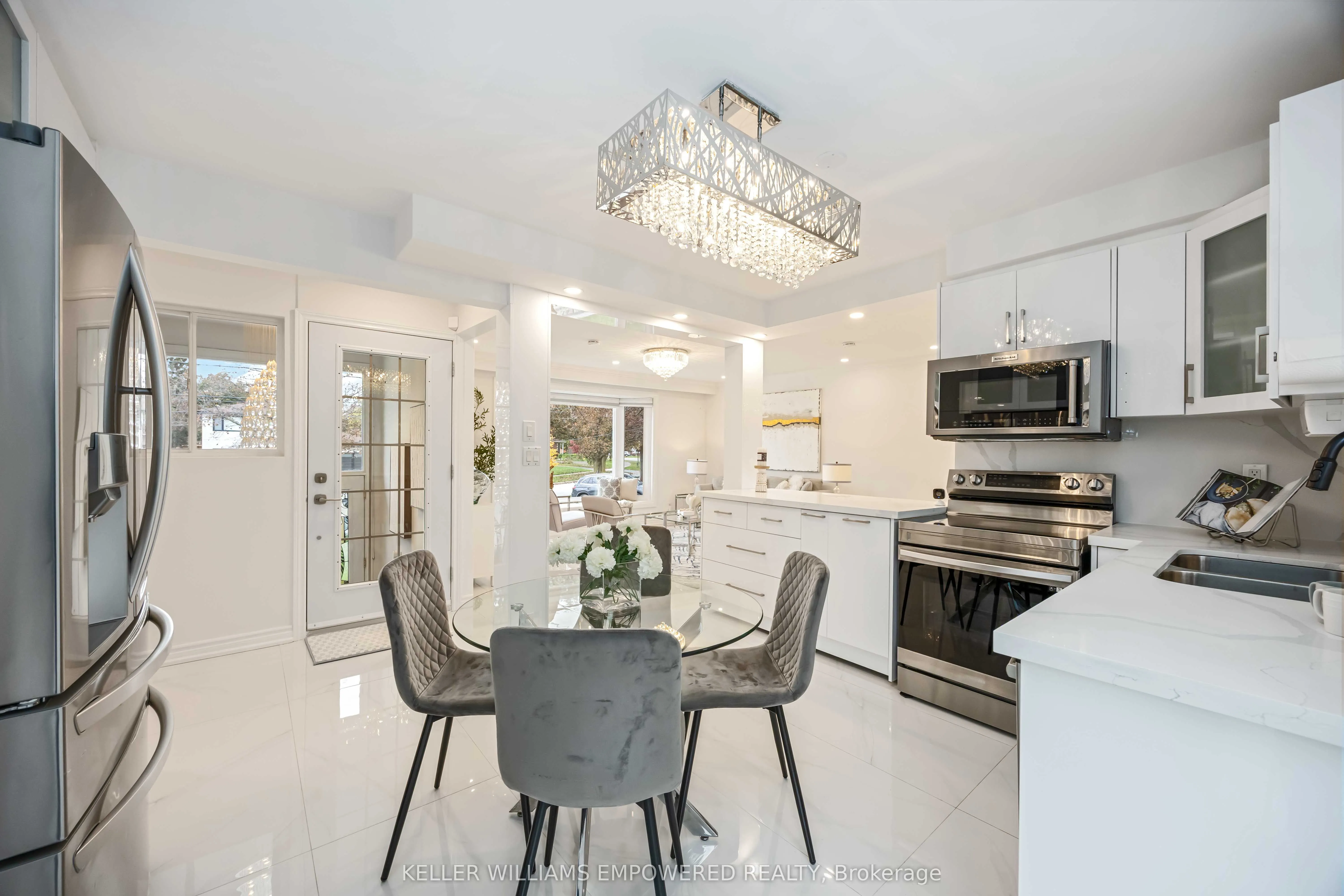 112 Kingslake Road