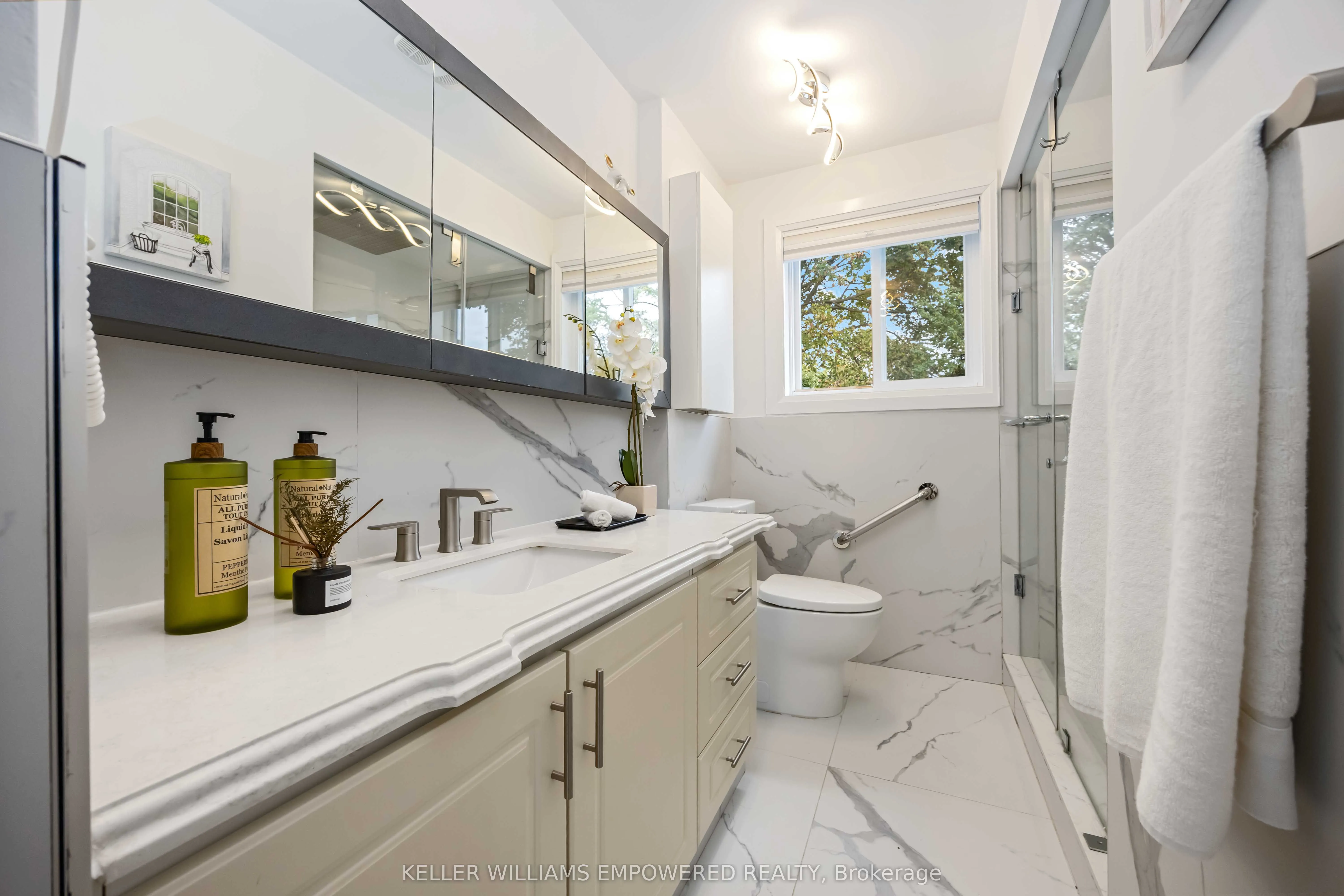 112 Kingslake Road