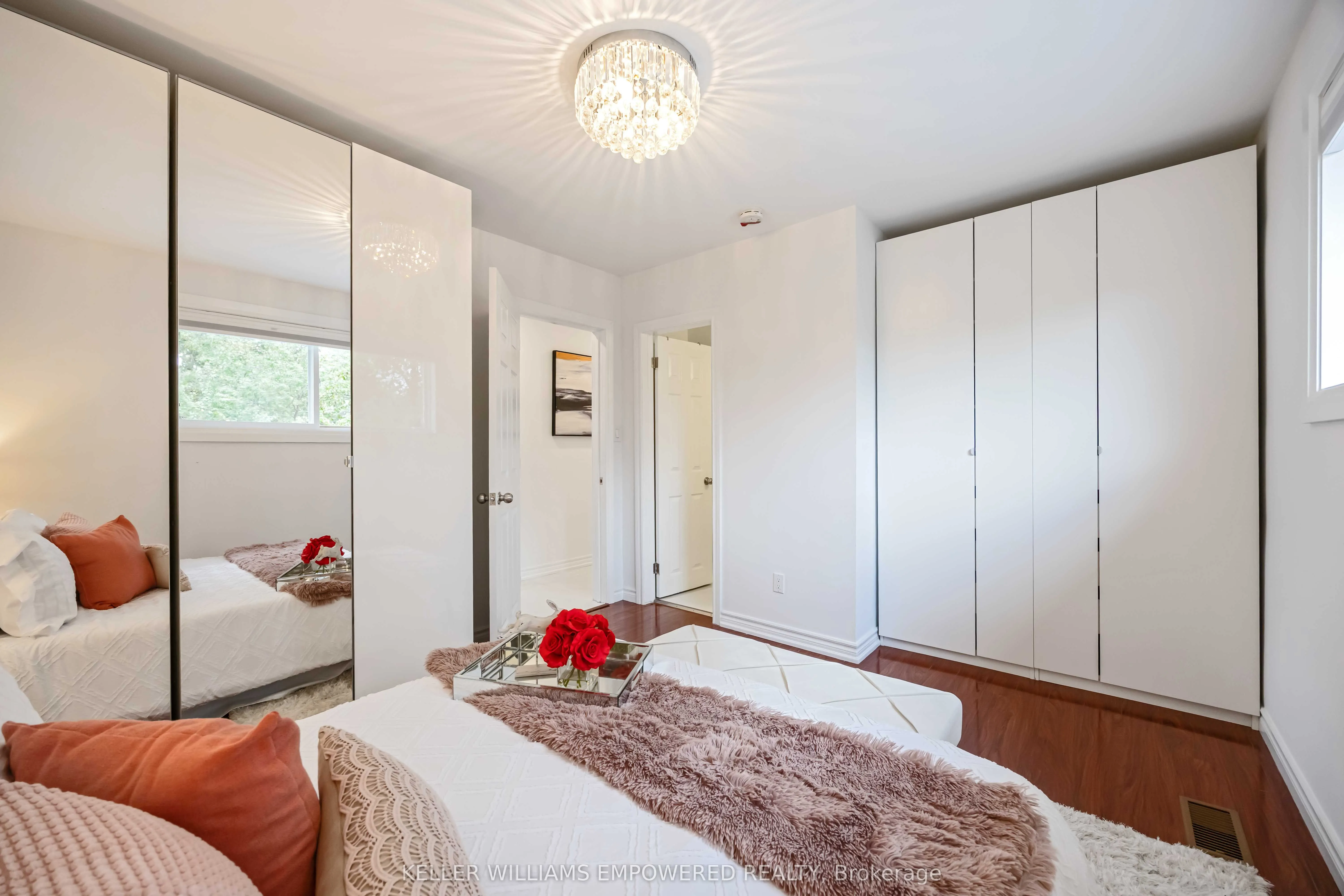 112 Kingslake Road