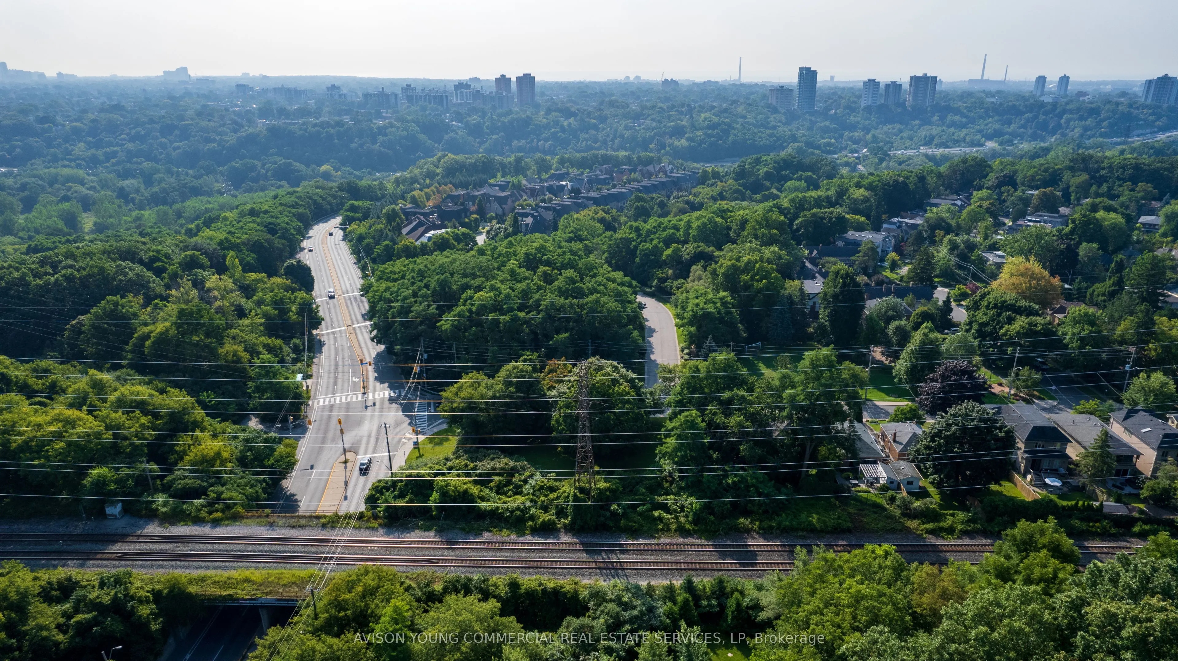 Bayview Ave & Nesbitt Dr Avenue