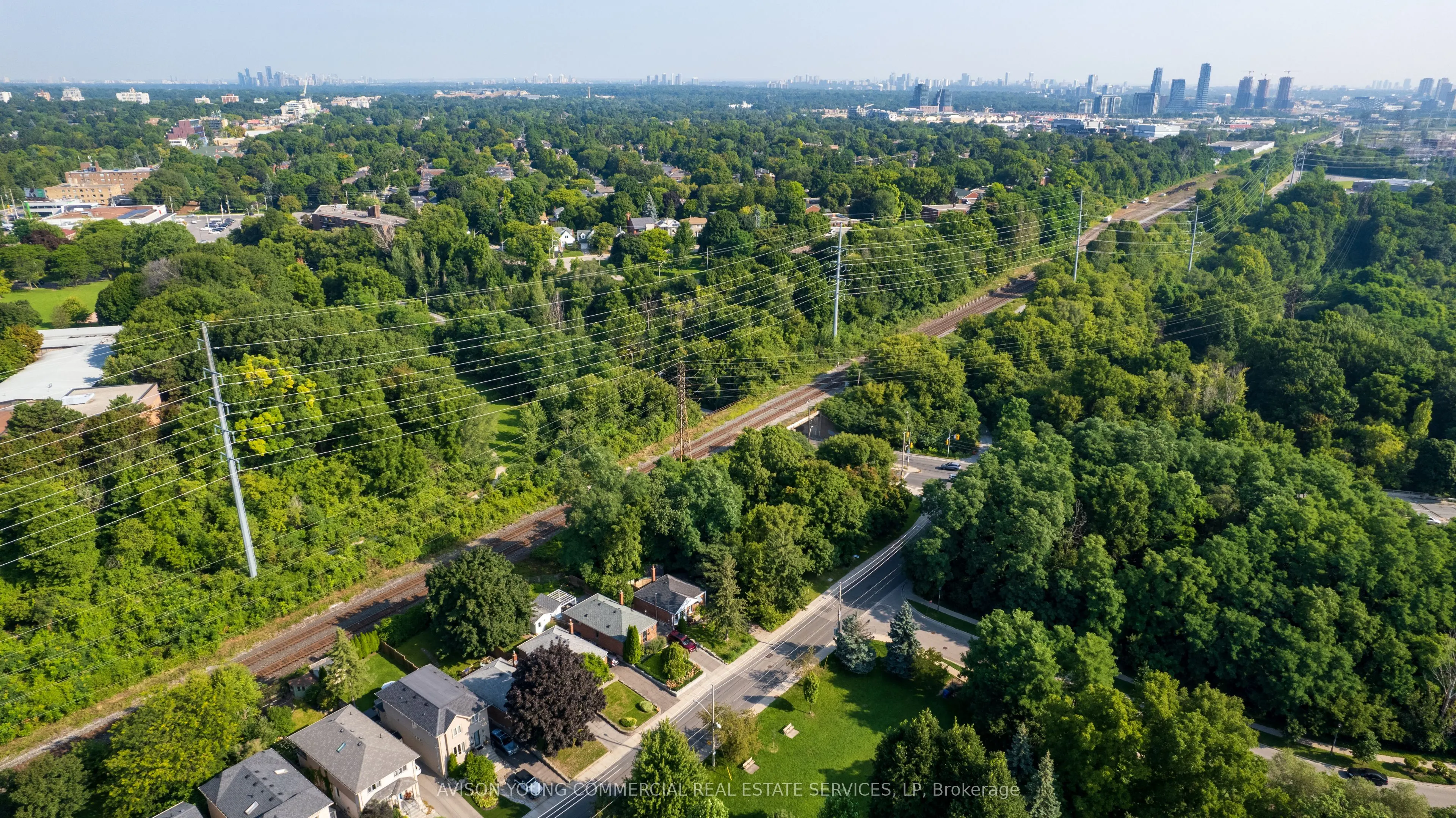 Bayview Ave & Nesbitt Dr Avenue