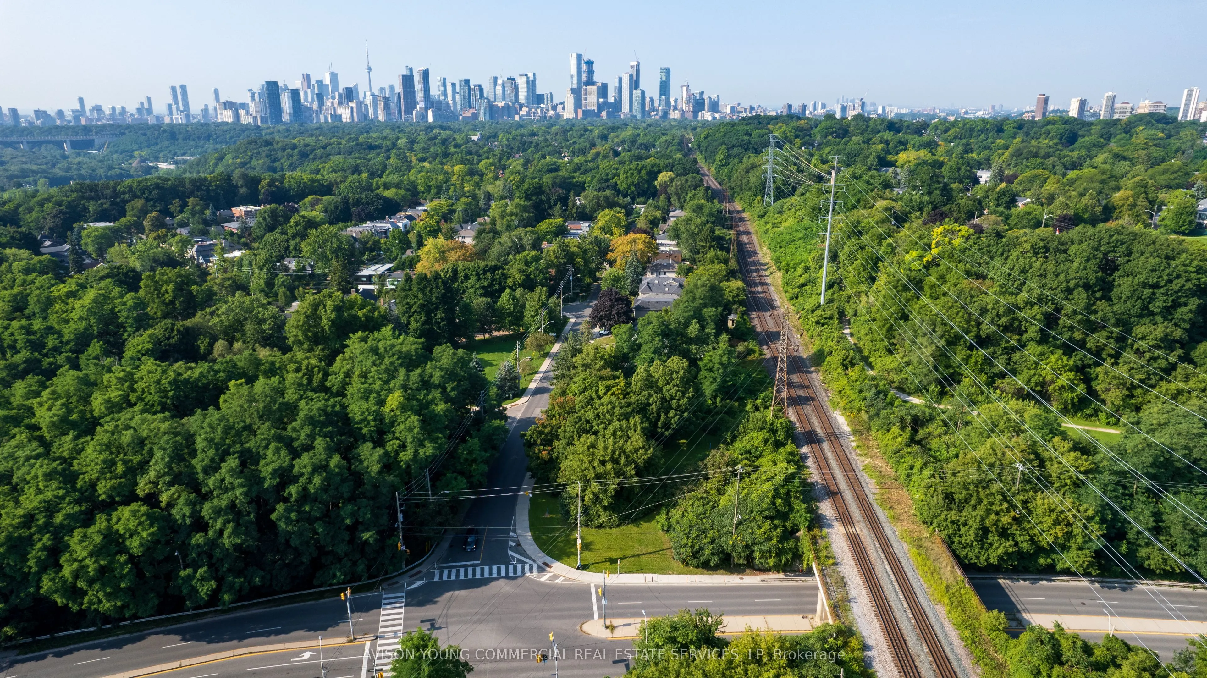 Bayview Ave & Nesbitt Dr Avenue