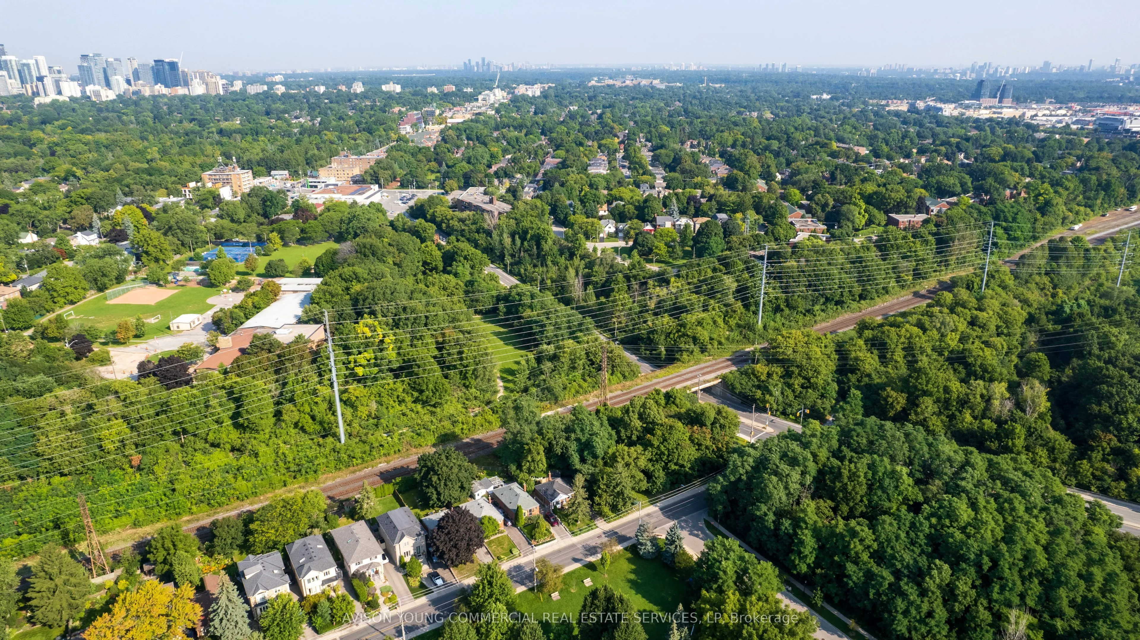 Bayview Ave & Nesbitt Dr Avenue