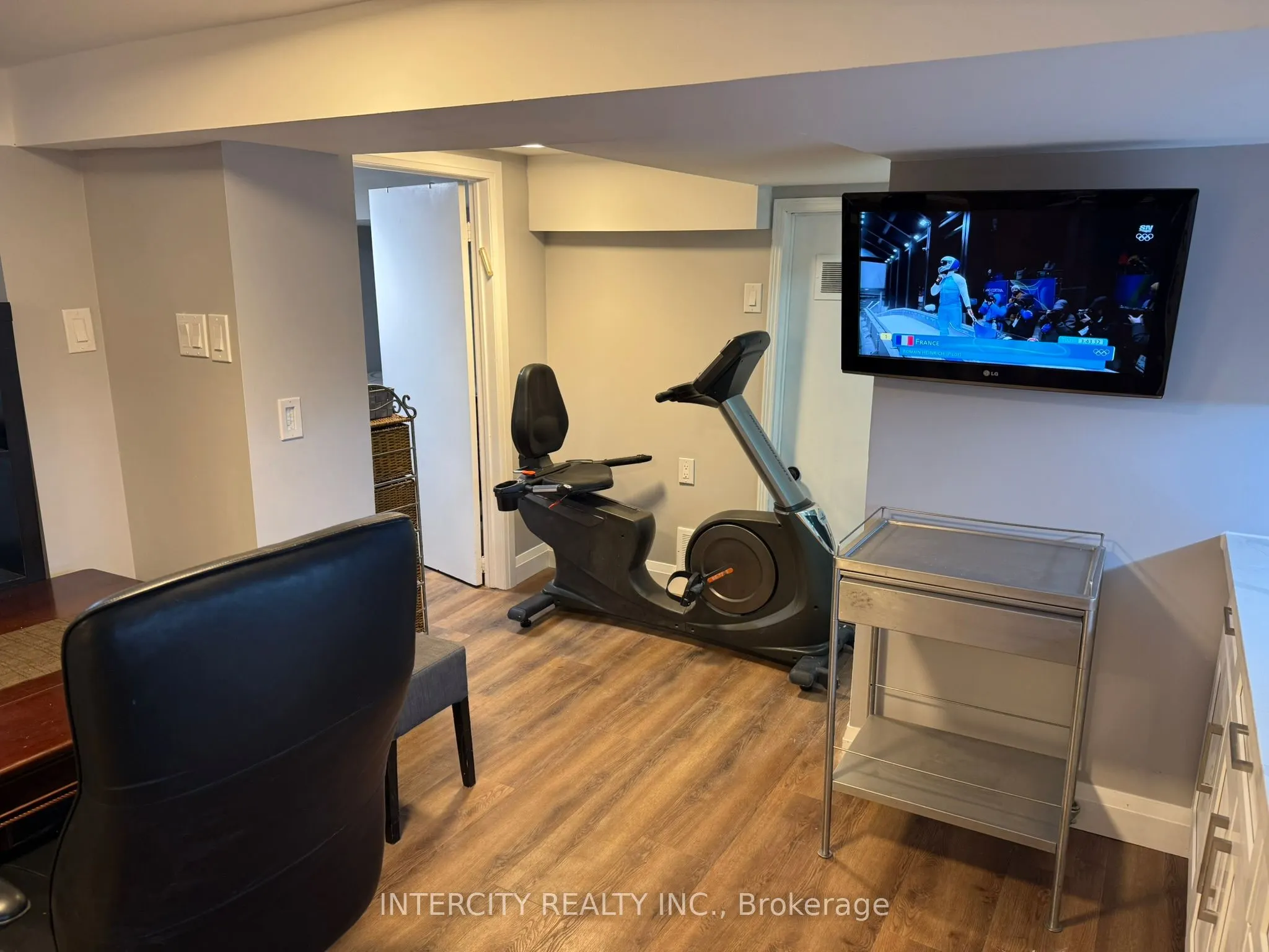222 Combe Avenue #1