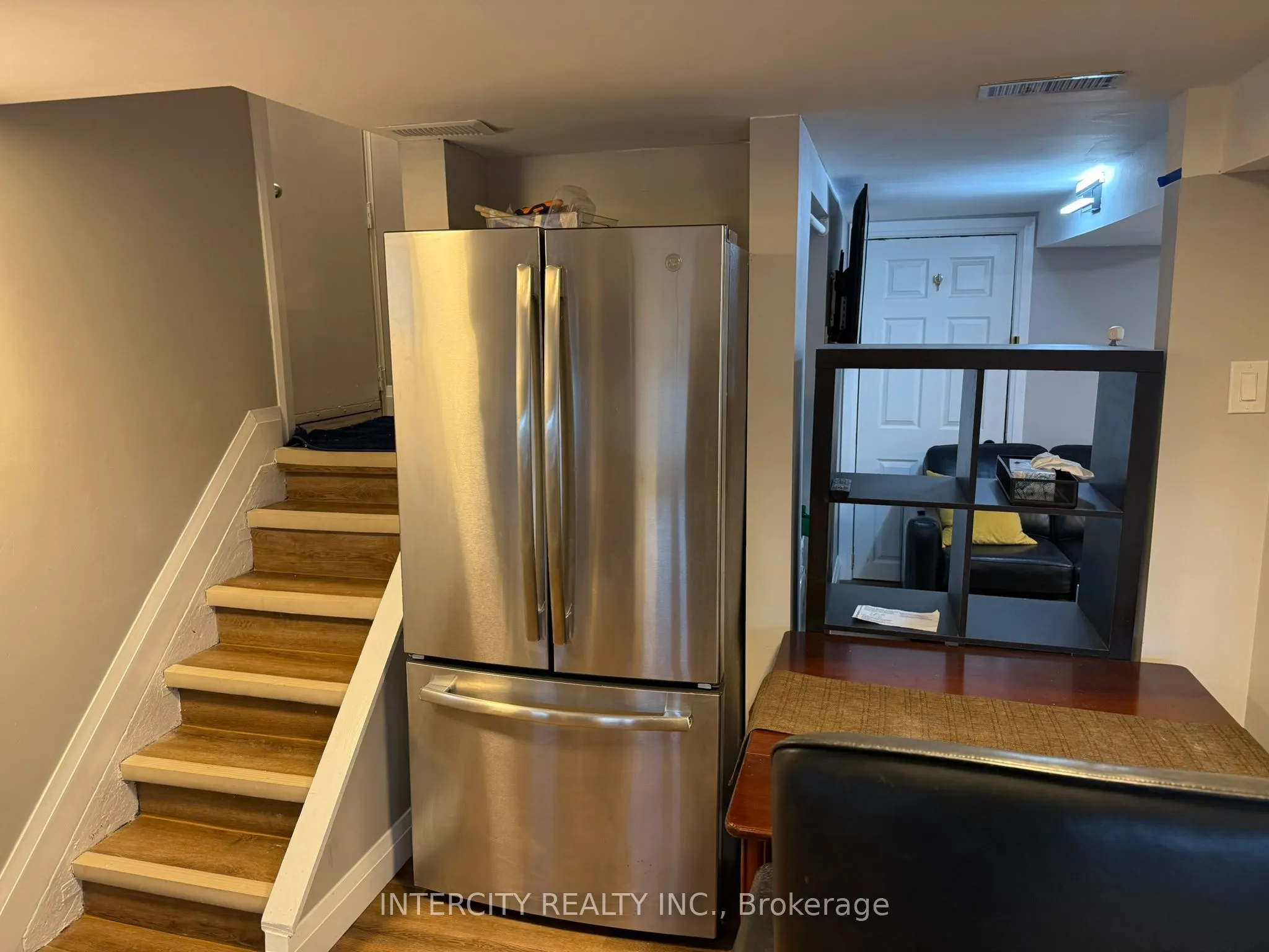 222 Combe Avenue #1