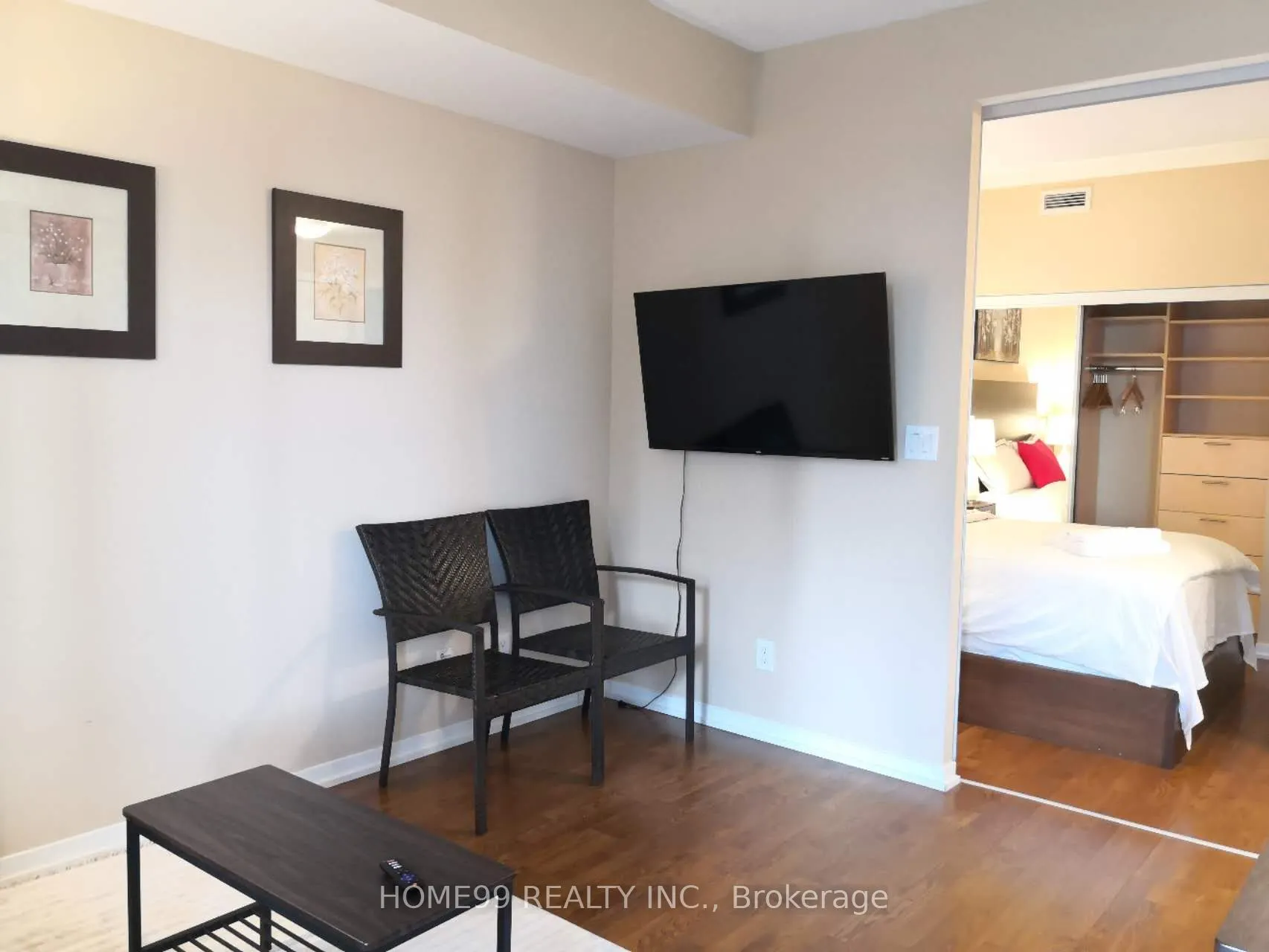 65 Bremner Boulevard #1404