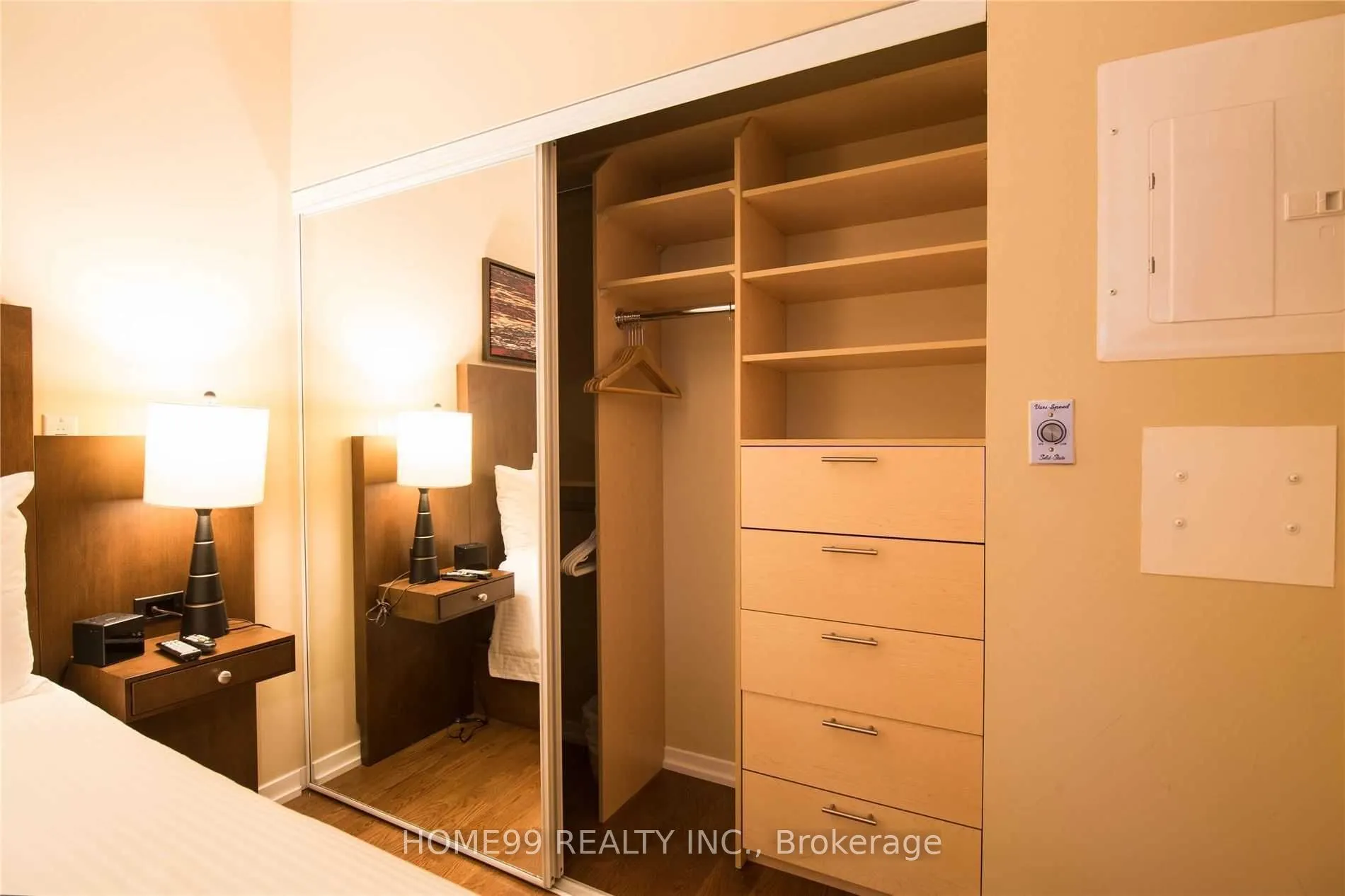 65 Bremner Boulevard #1404