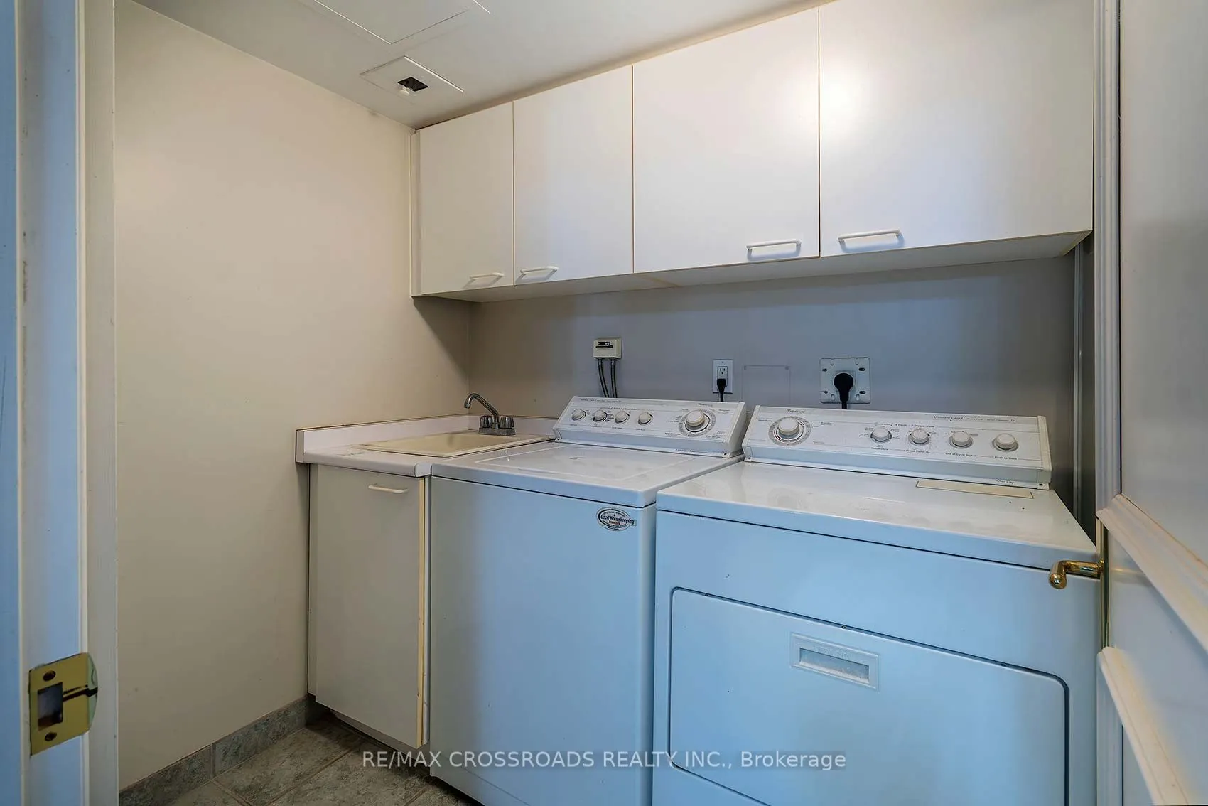 3600 Yonge Street #737