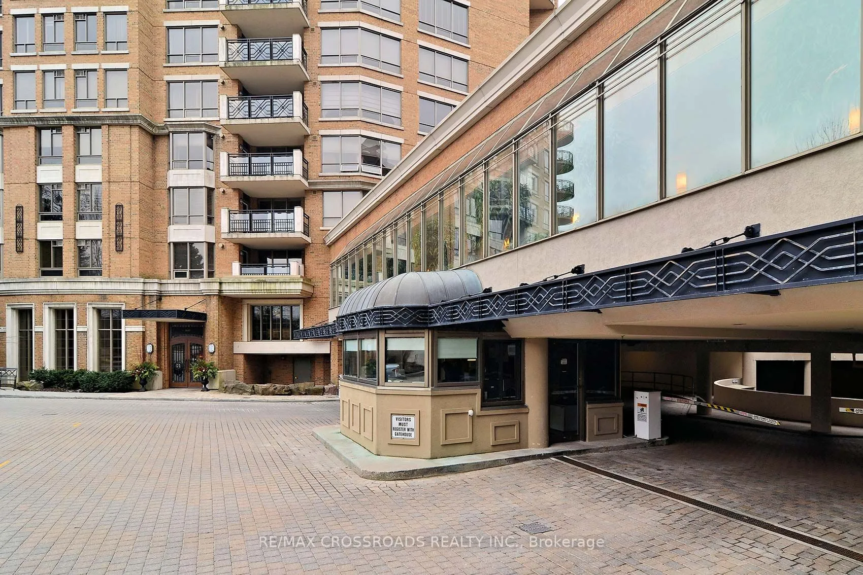 3600 Yonge Street #737