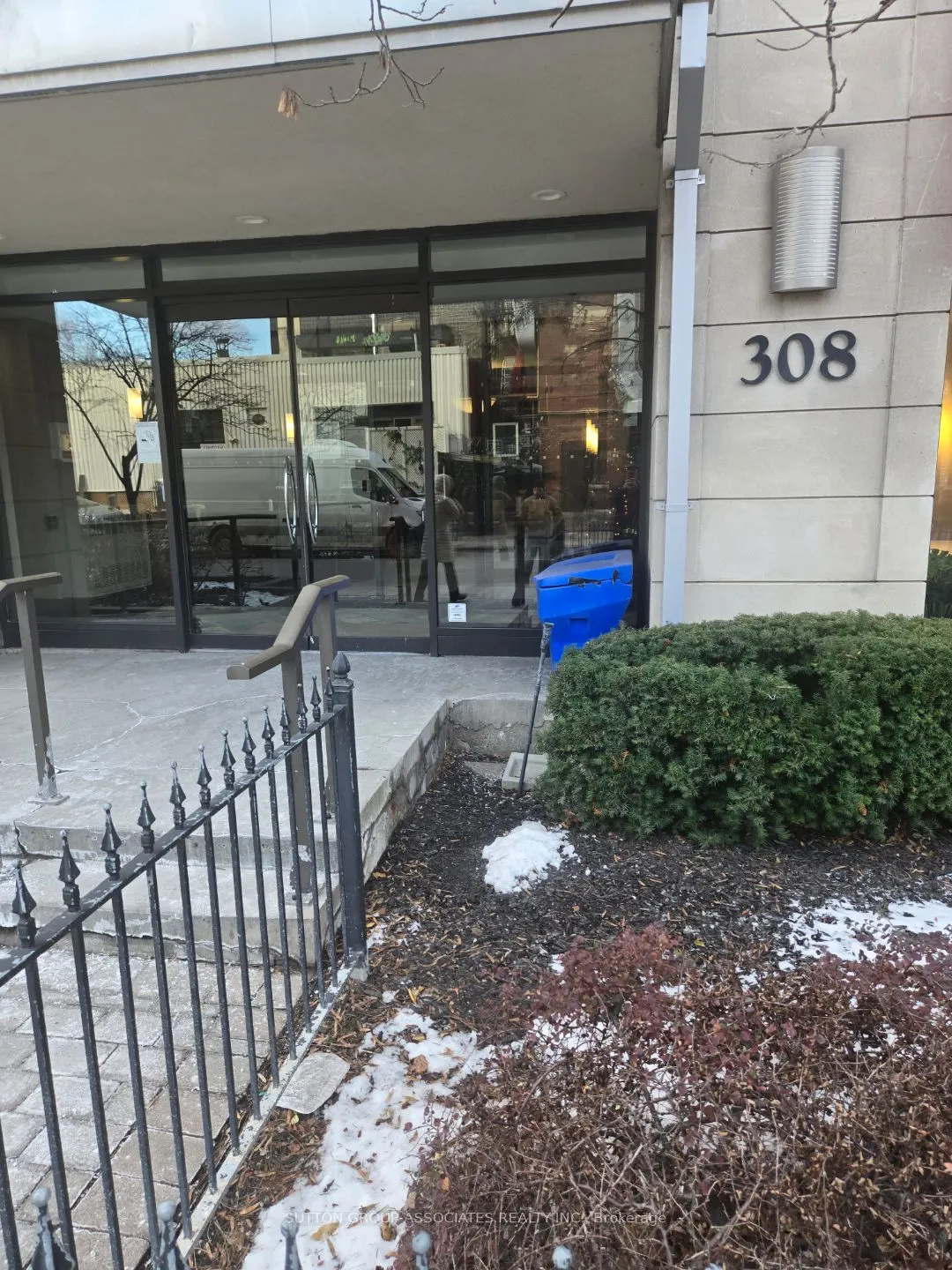 308 Palmerston Avenue #519