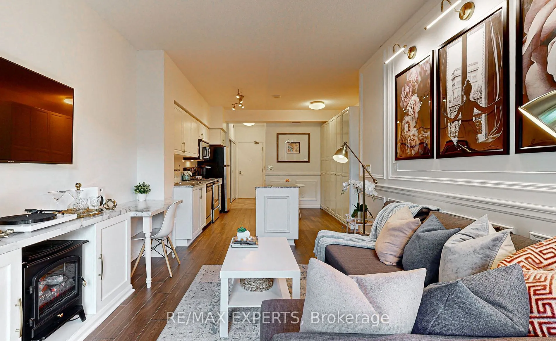 209 Fort York Boulevard #355
