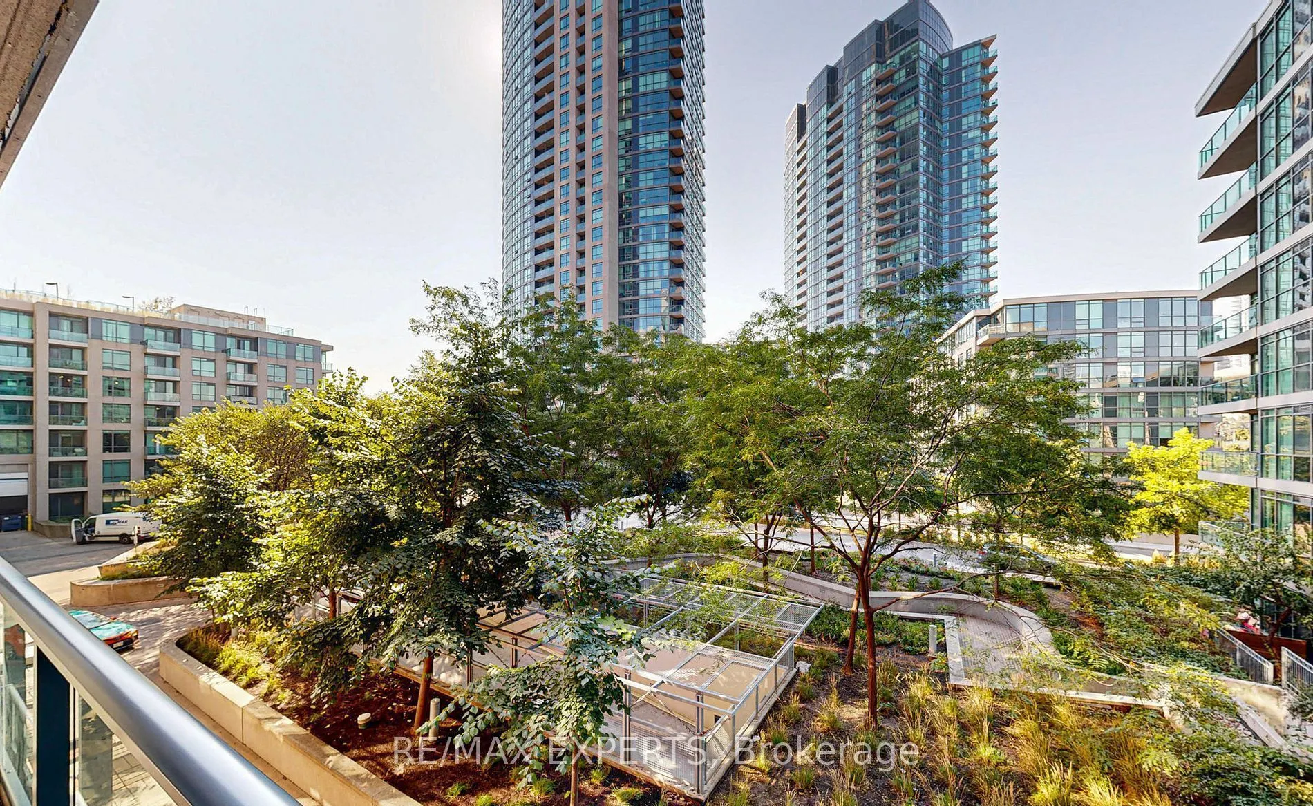 209 Fort York Boulevard #355