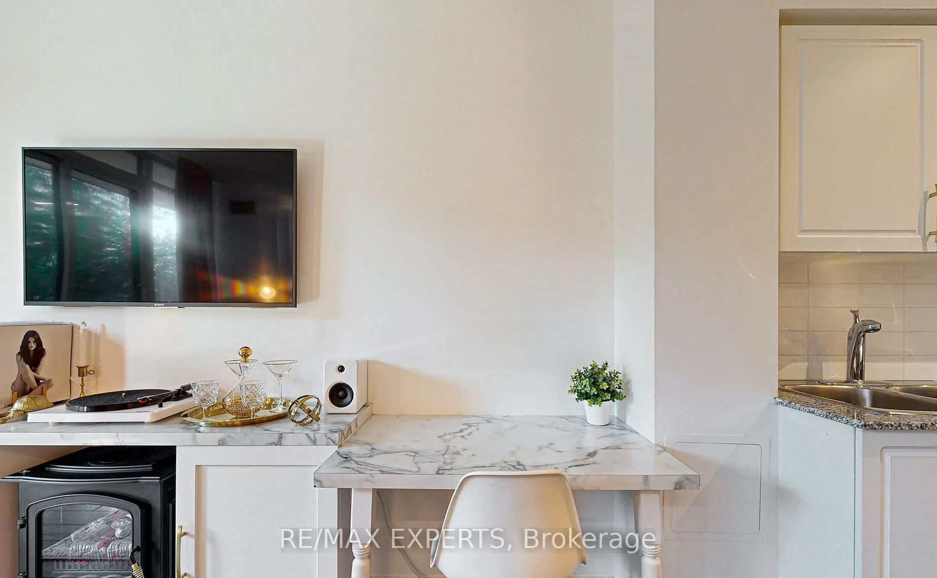 209 Fort York Boulevard #355
