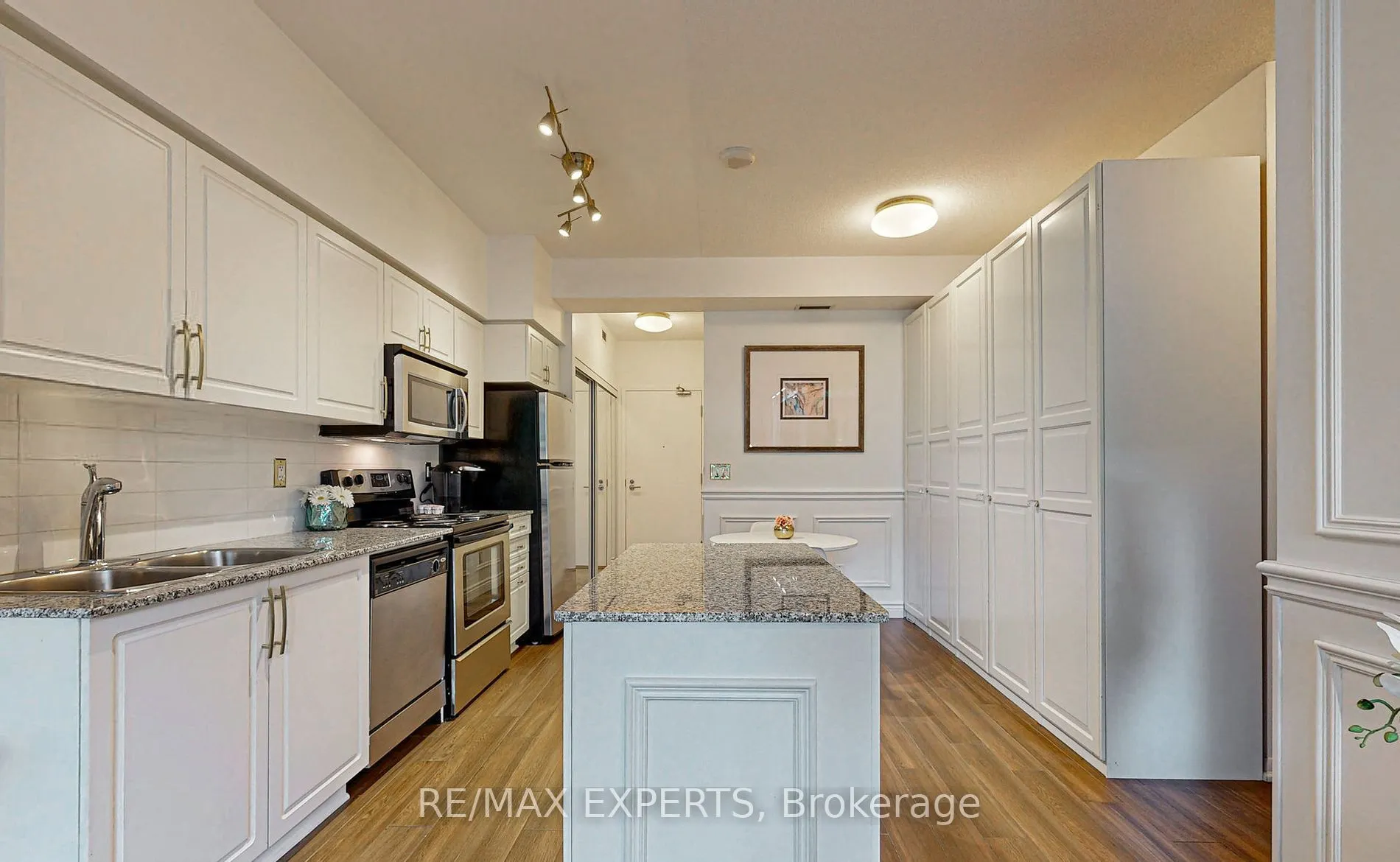 209 Fort York Boulevard #355