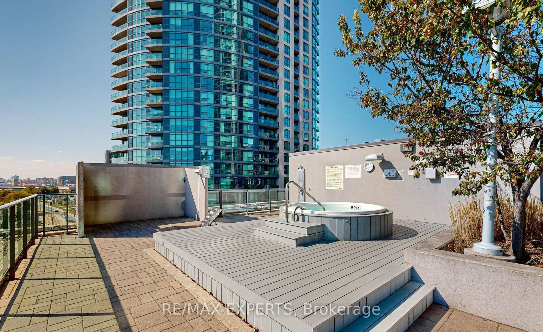 209 Fort York Boulevard #355