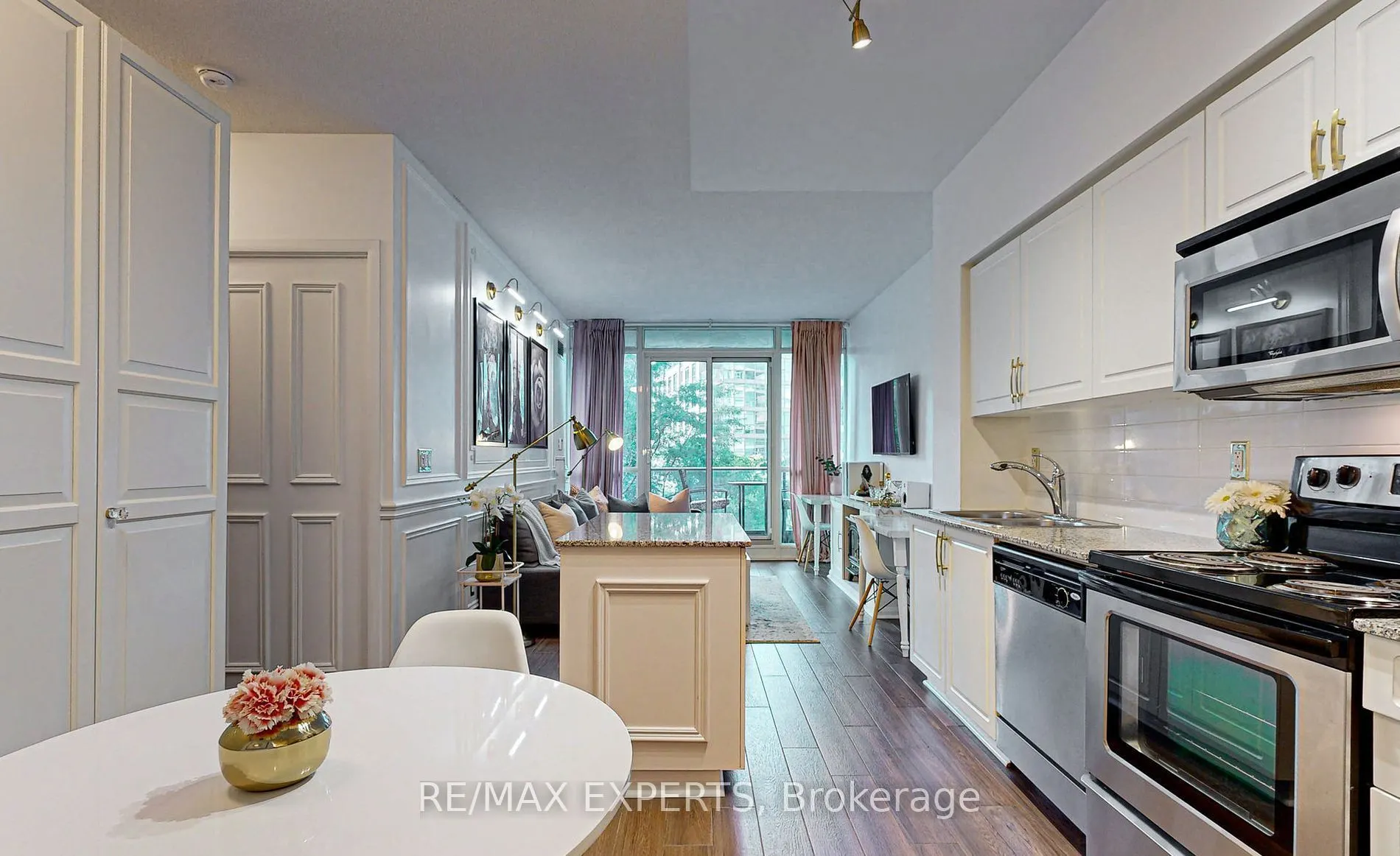 209 Fort York Boulevard #355