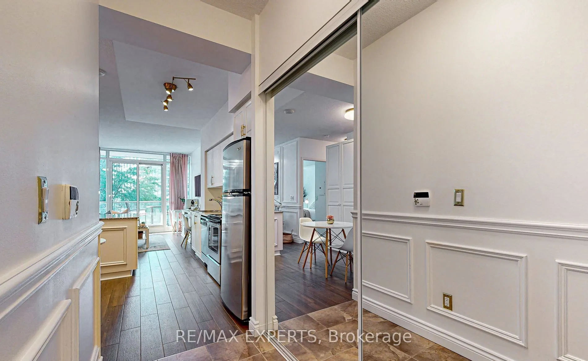209 Fort York Boulevard #355
