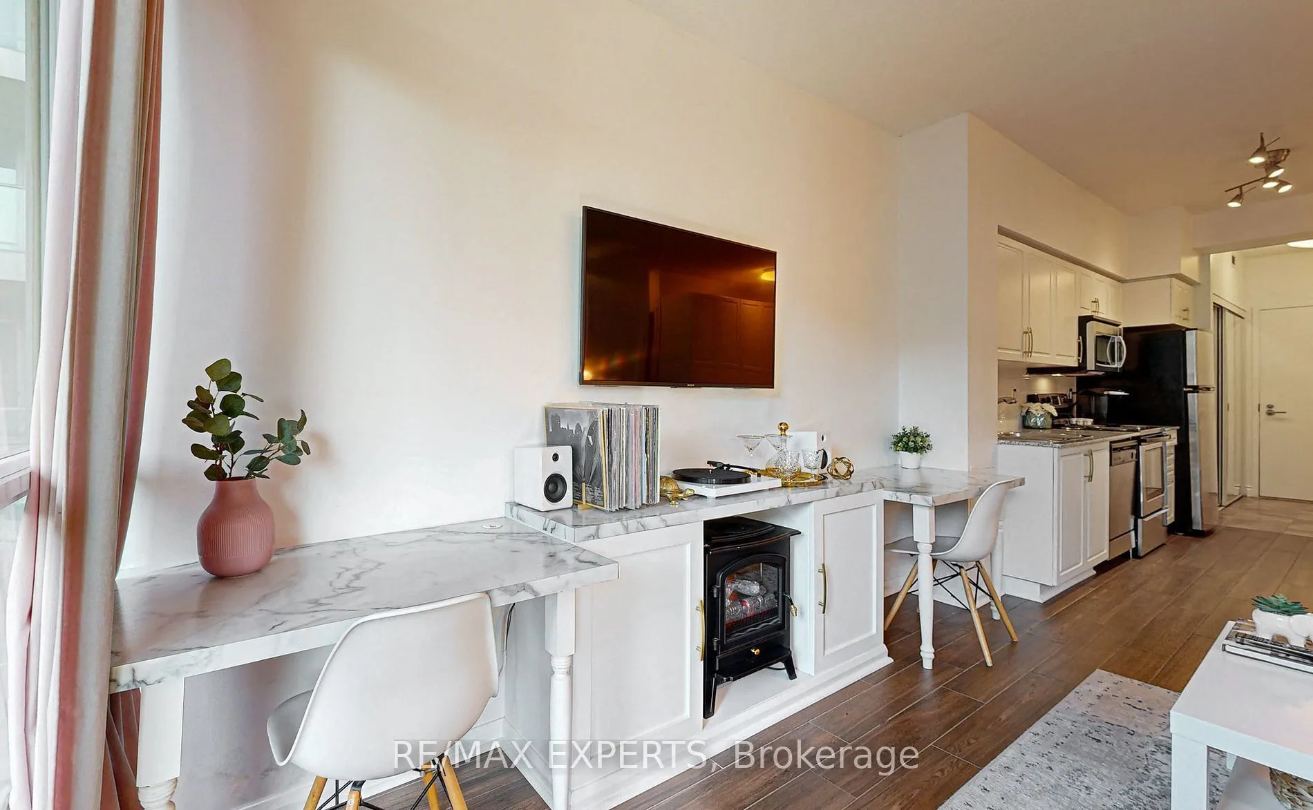 209 Fort York Boulevard #355