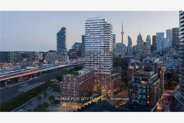 33 Parliament Street #428