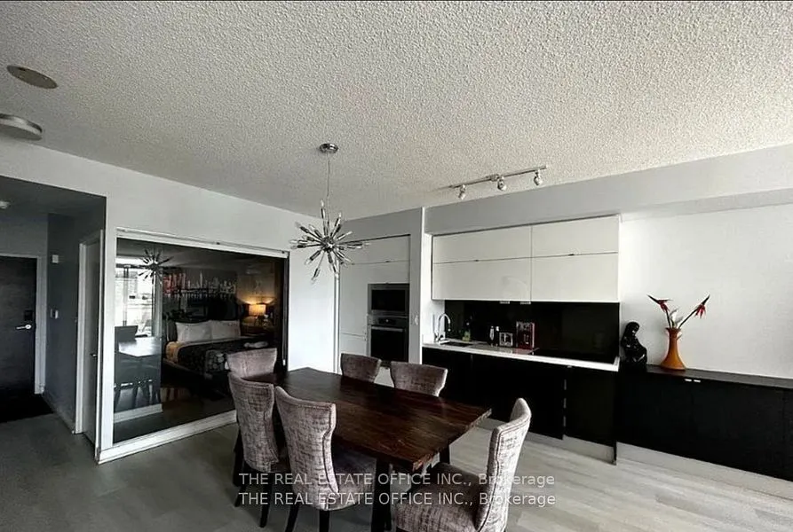 151 Dan Leckie Way #202