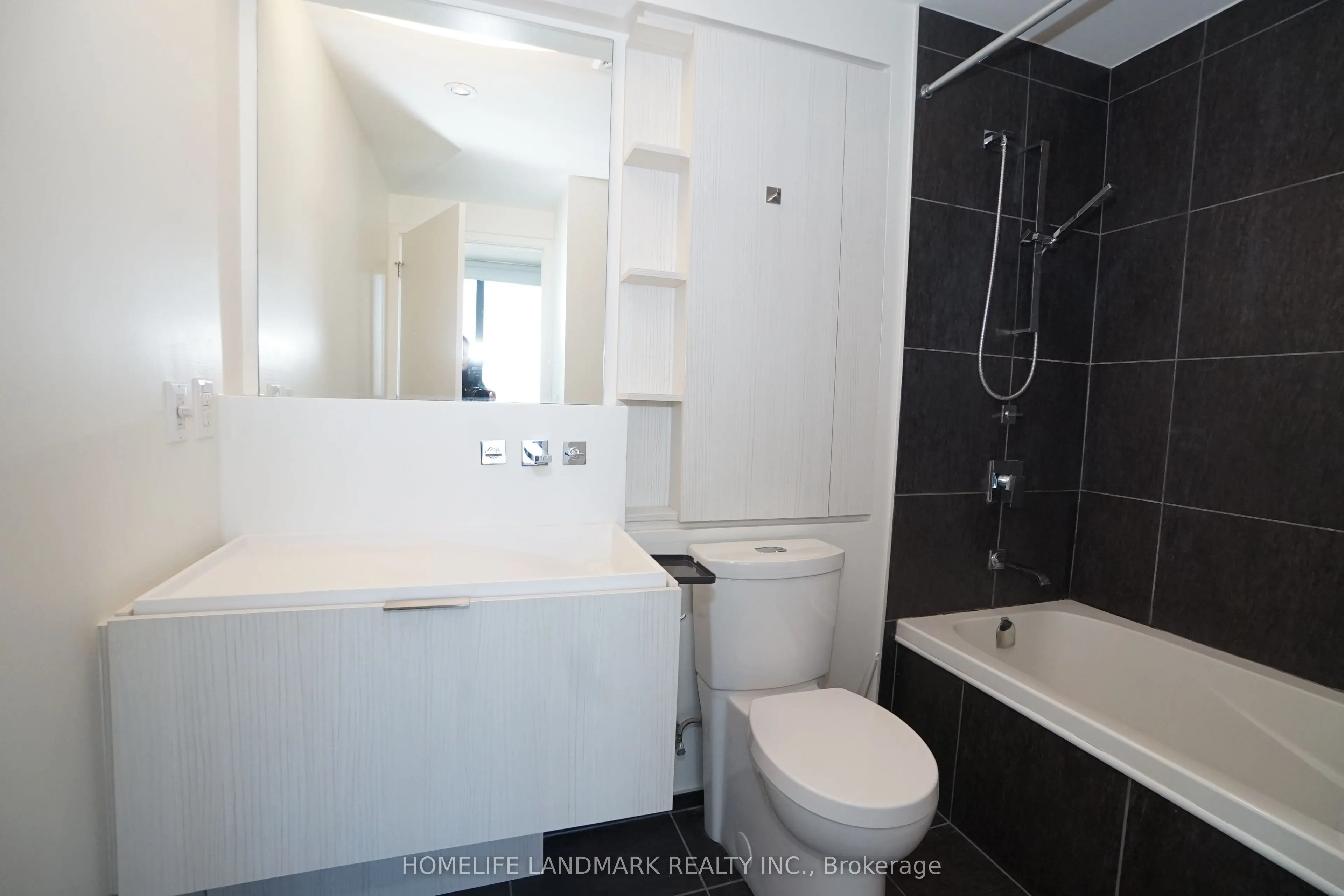 101 Charles Street E #3510