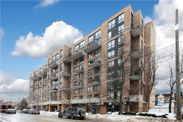 800 King Street W #408