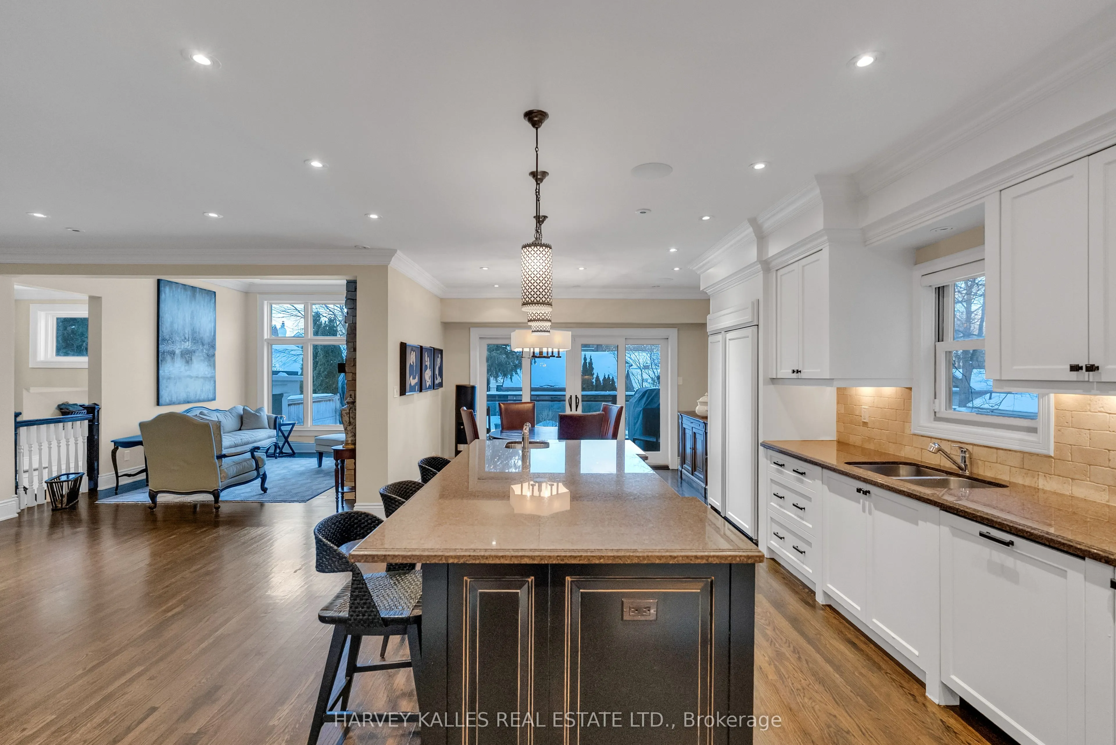 72 Teddington Park Avenue