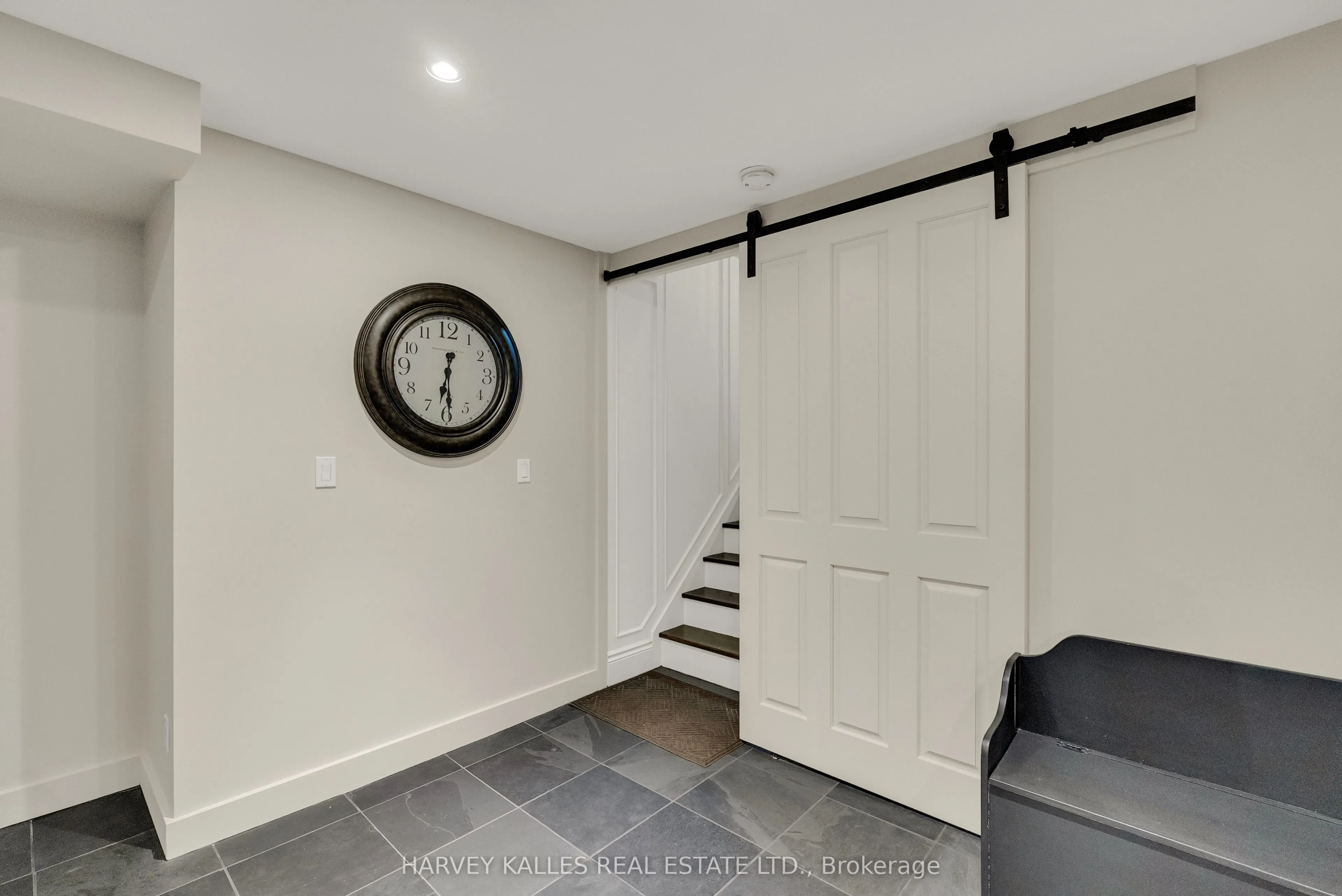 72 Teddington Park Avenue