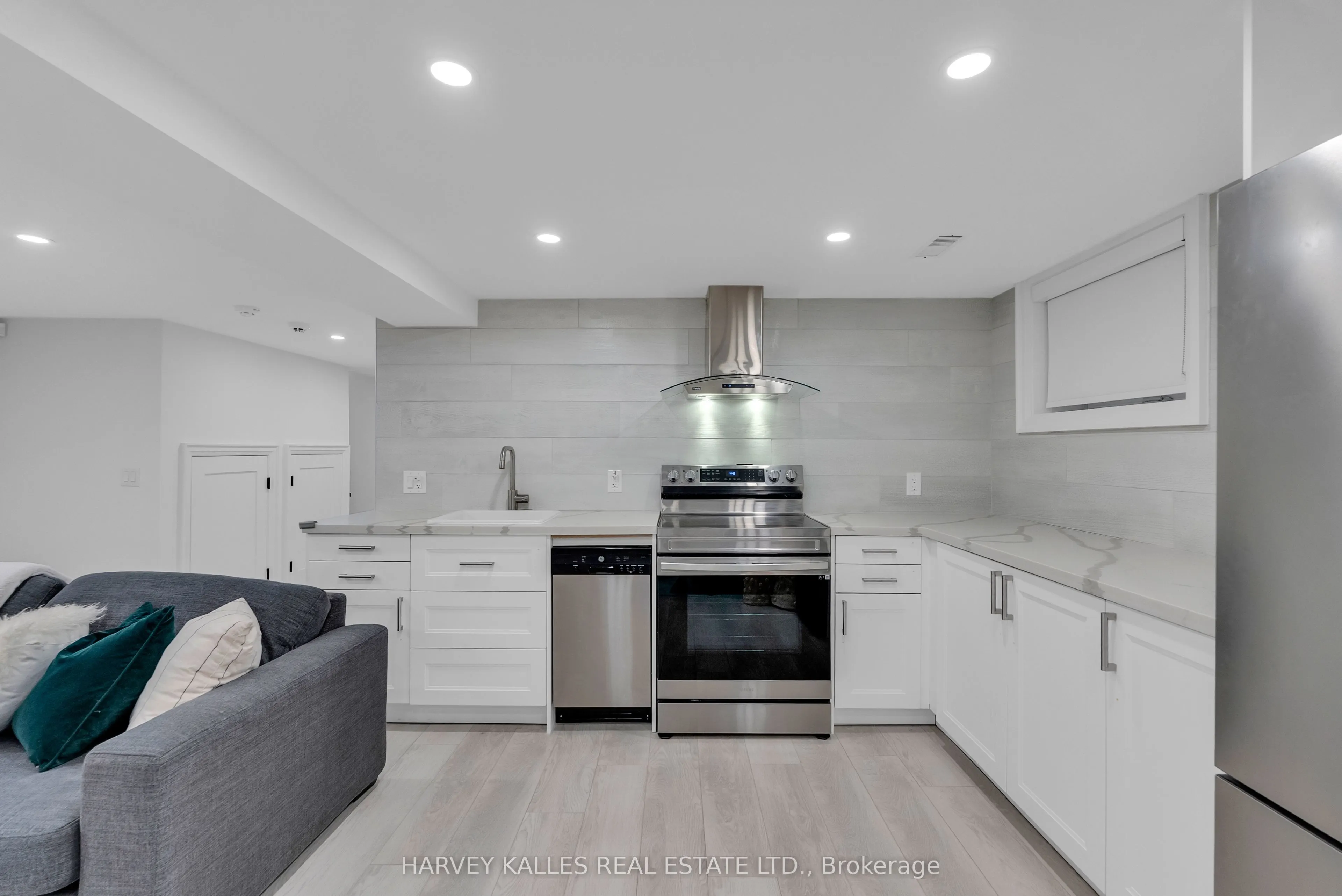 32 Almont Road