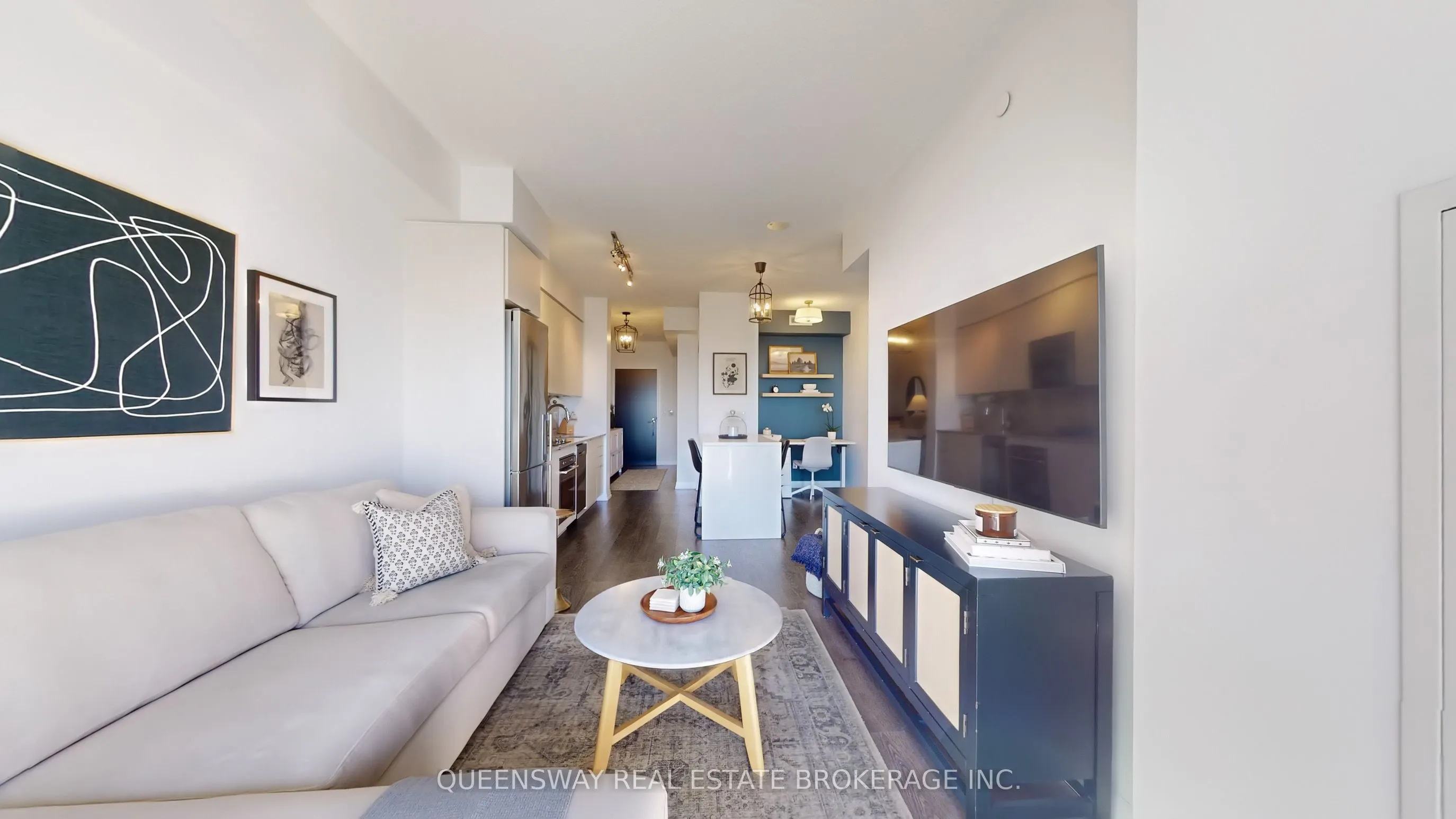 101 Erskine Avenue #1605