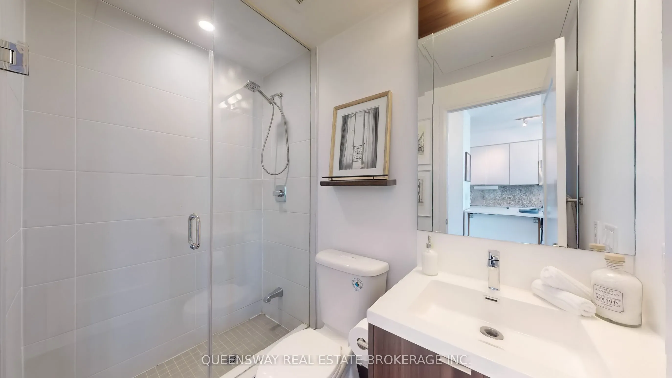 101 Erskine Avenue #1605