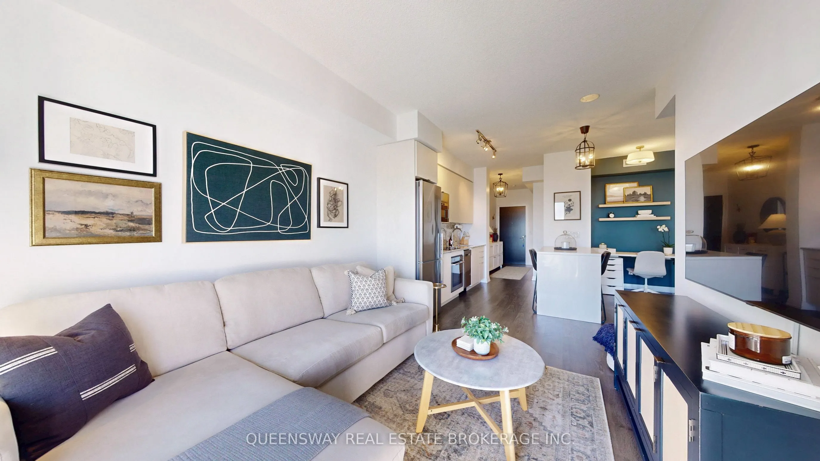 101 Erskine Avenue #1605