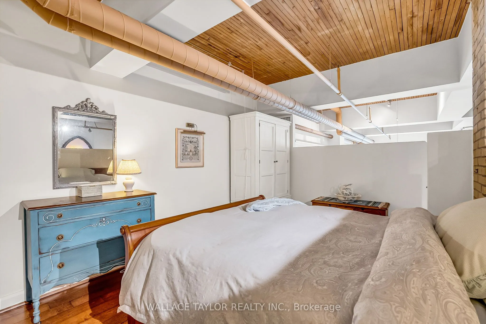 993 Queen Street W #208