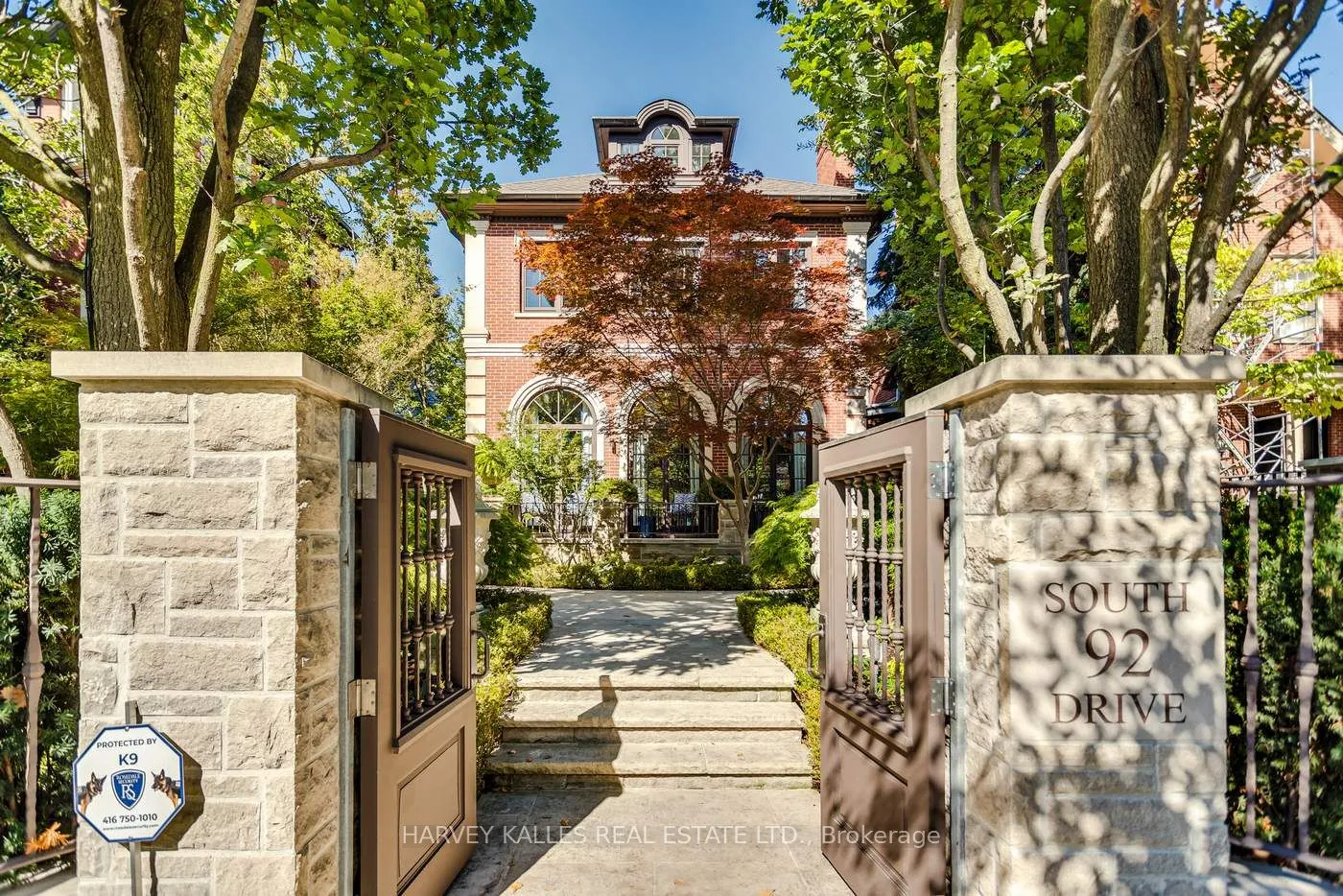 92 South Drive