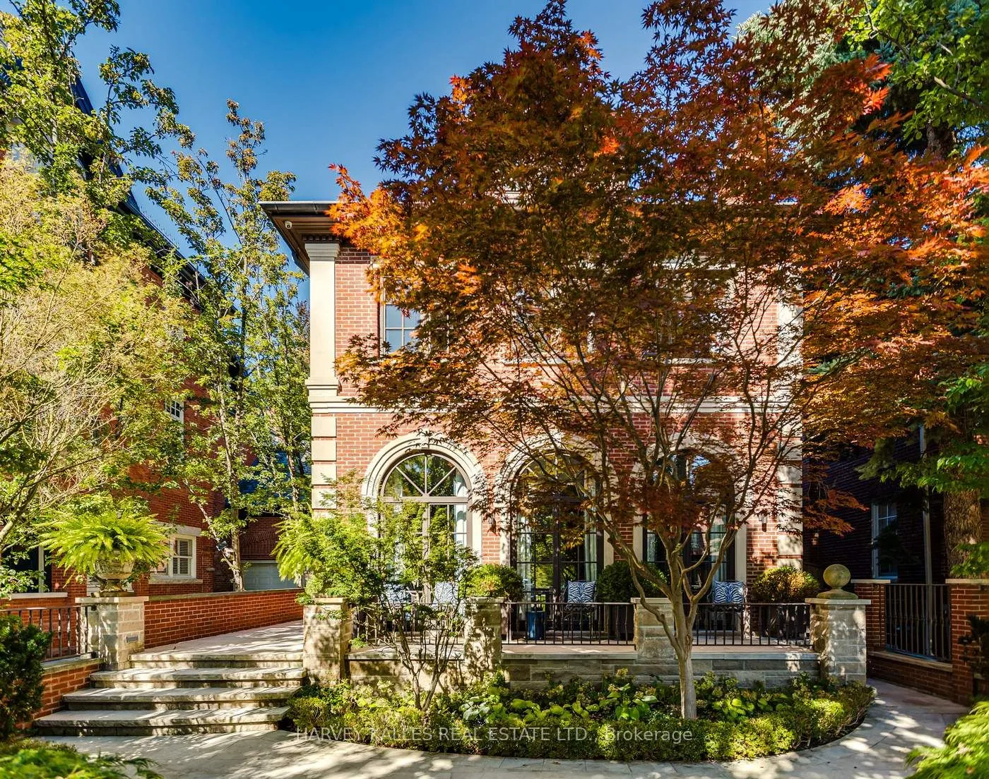 92 South Drive