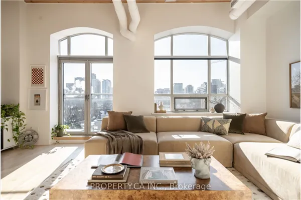 993 Queen Street W #409