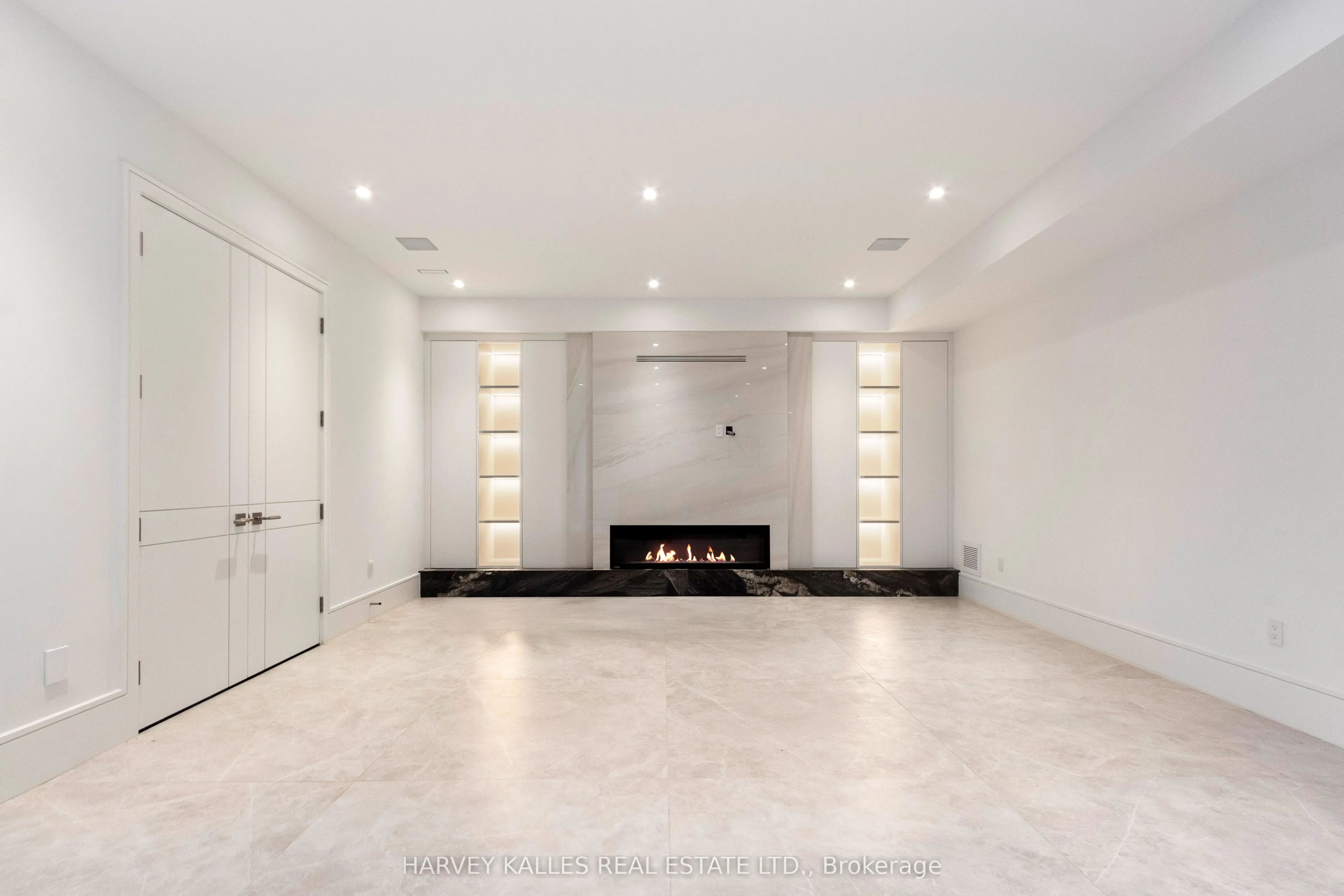 370 Glengrove Avenue W