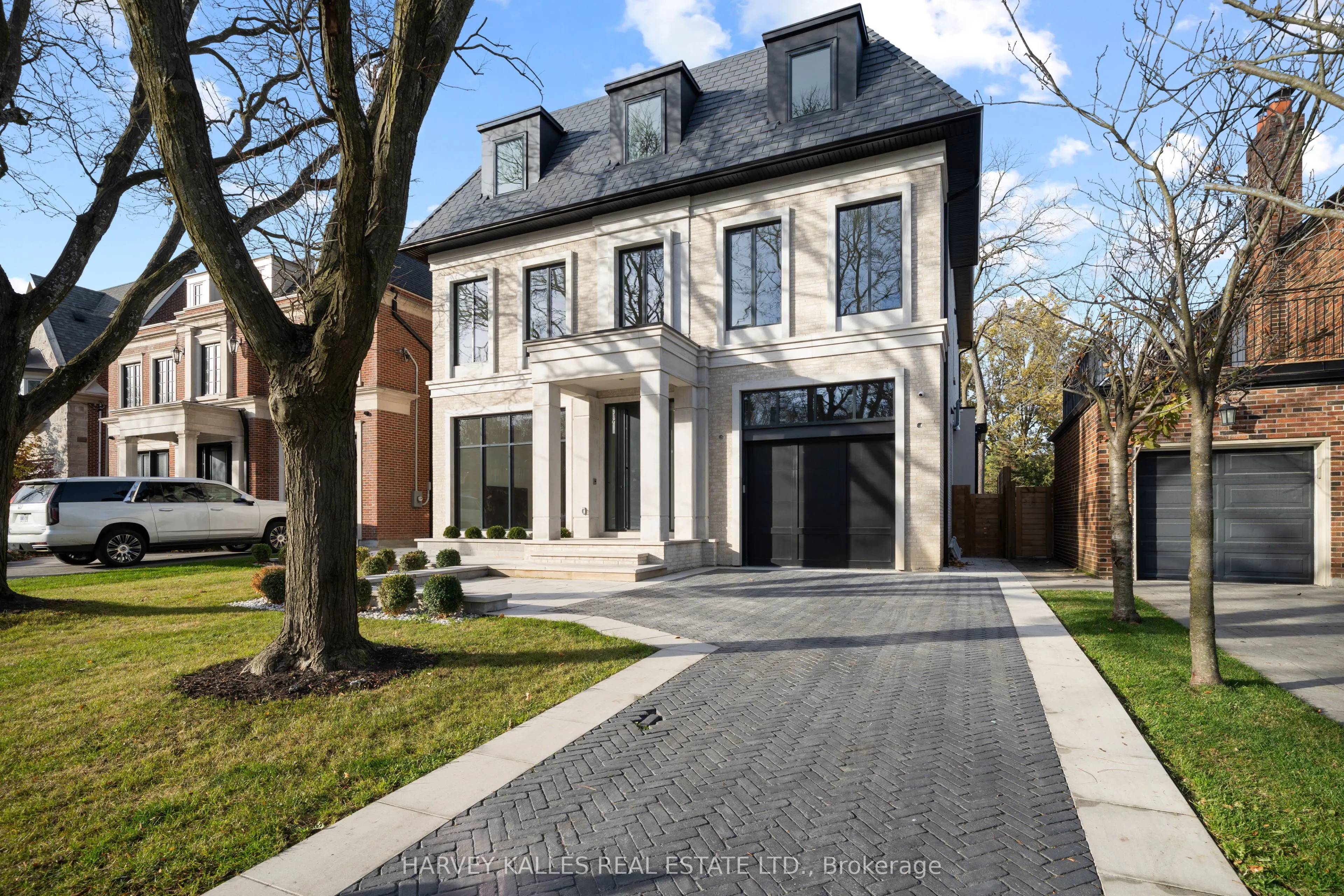 370 Glengrove Avenue W